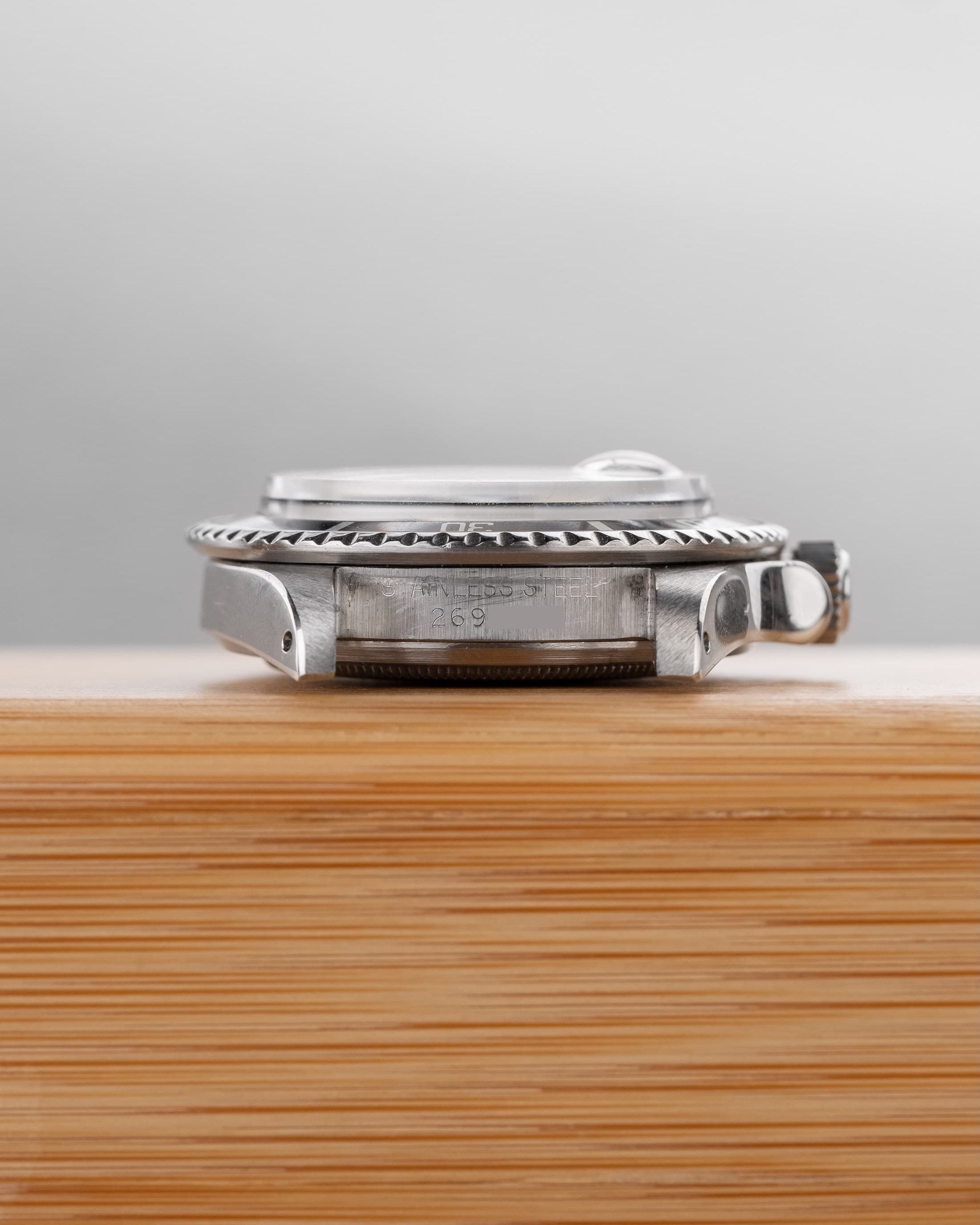 1WQV Rolex Submariner Date 1680 « Red Sub Mark IV » de 1971 - Lugs - Serial