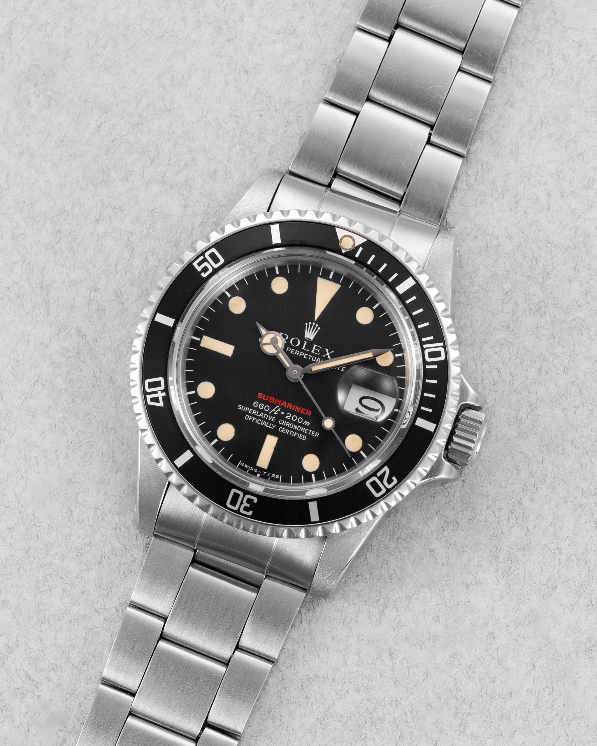 1WQV Rolex Submariner Date 1680 « Red Sub Mark IV » de 1971 - Three Quarters