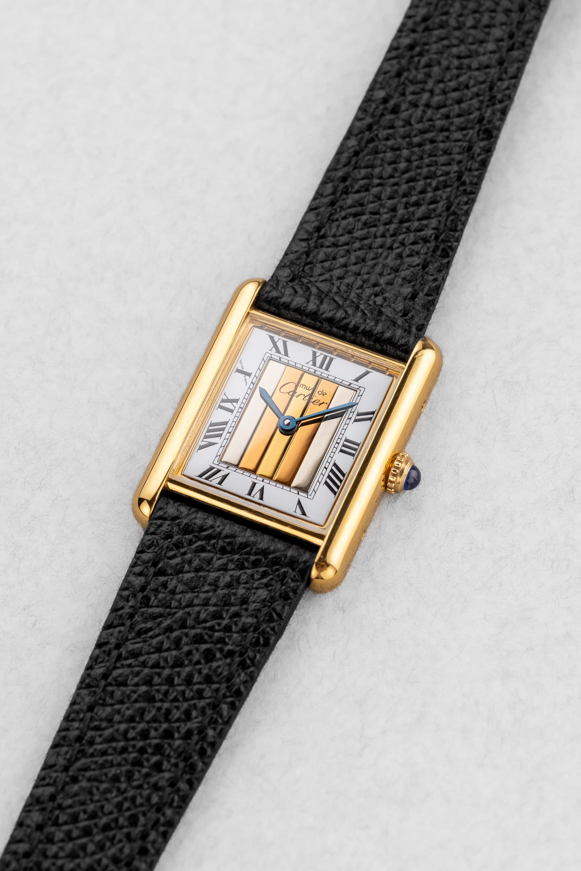 235V-2C Cartier Tank Must Quartz GM 6 « White Trinity + Roman Art Déco » - Three Quarters