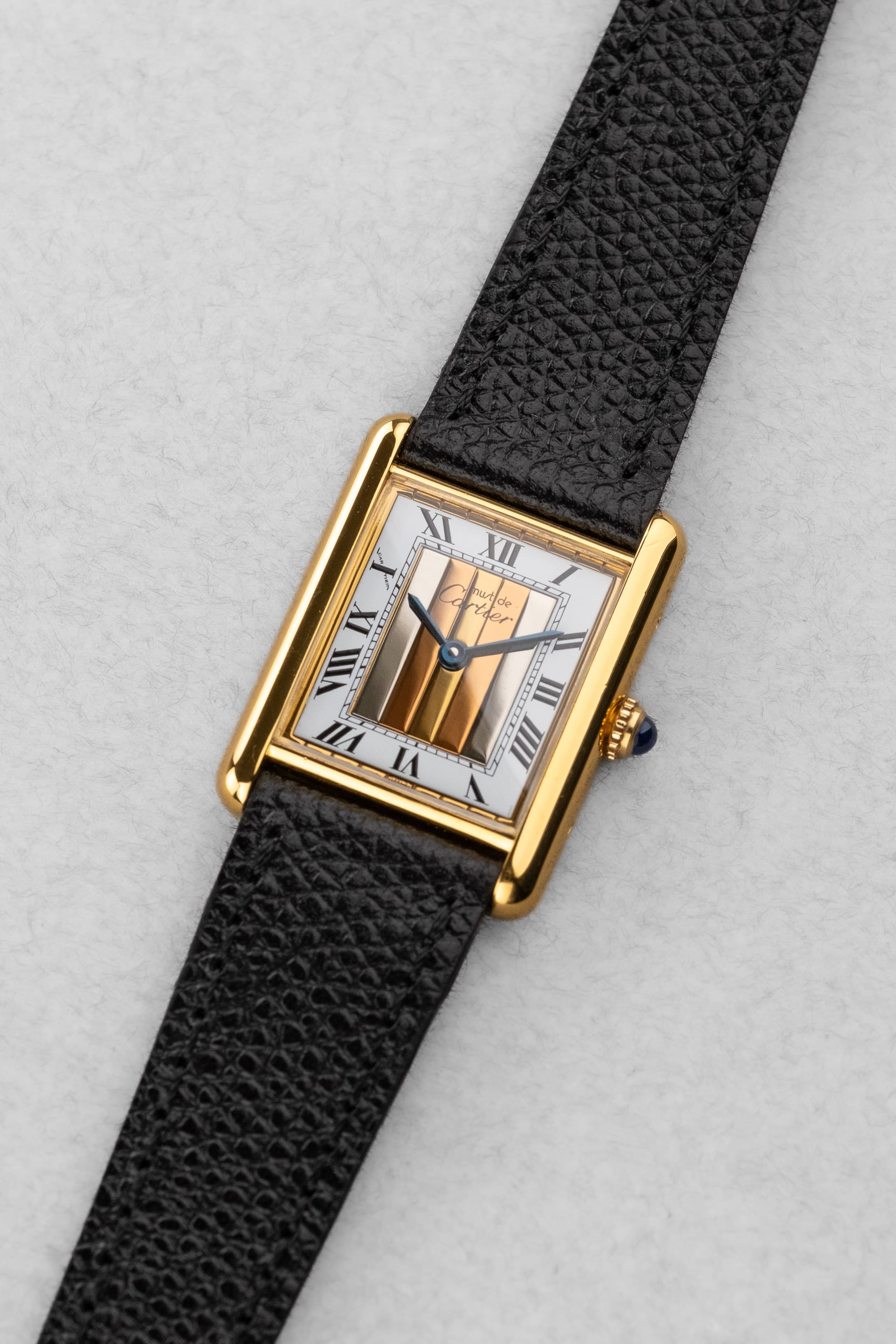 235V-UZ Cartier Tank Must Quartz GM 6 « White Trinity + Roman Art Déco » - Three Quarters