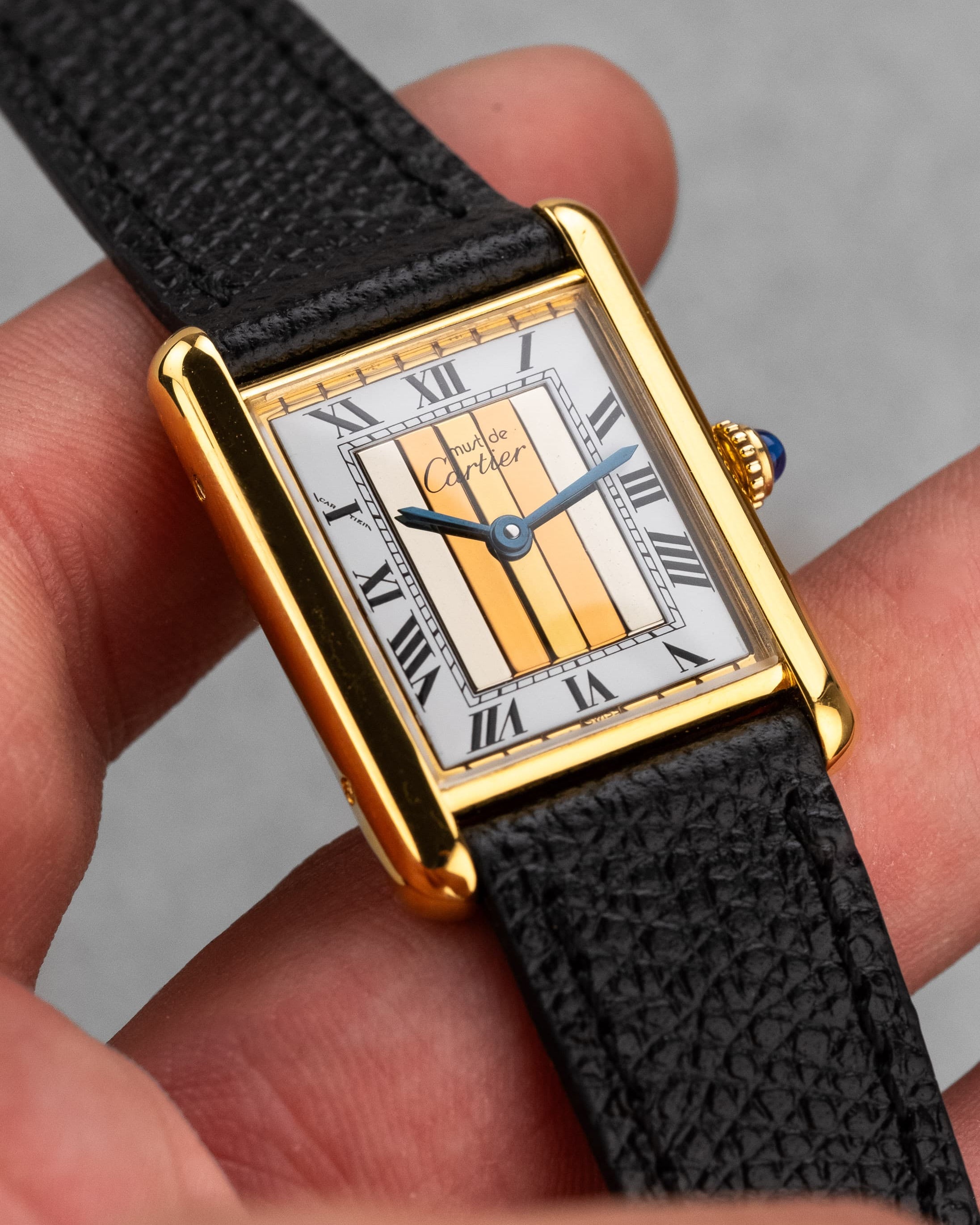 235V-bI Cartier Tank Must Quartz GM 6 « White Trinity + Roman Art Déco » - Dial