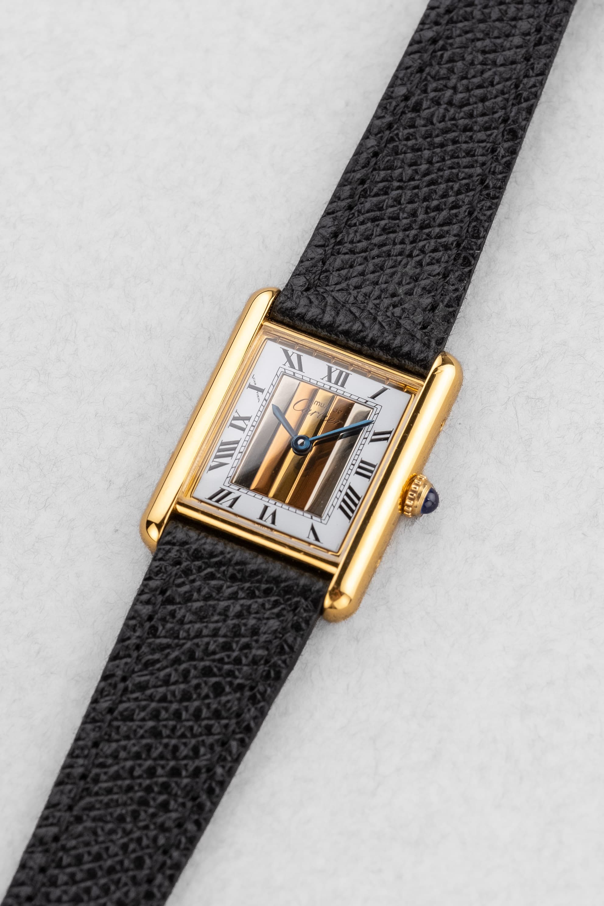 235V-qB Cartier Tank Must Quartz GM 6 « White Trinity + Roman Art Déco » - Three Quarters