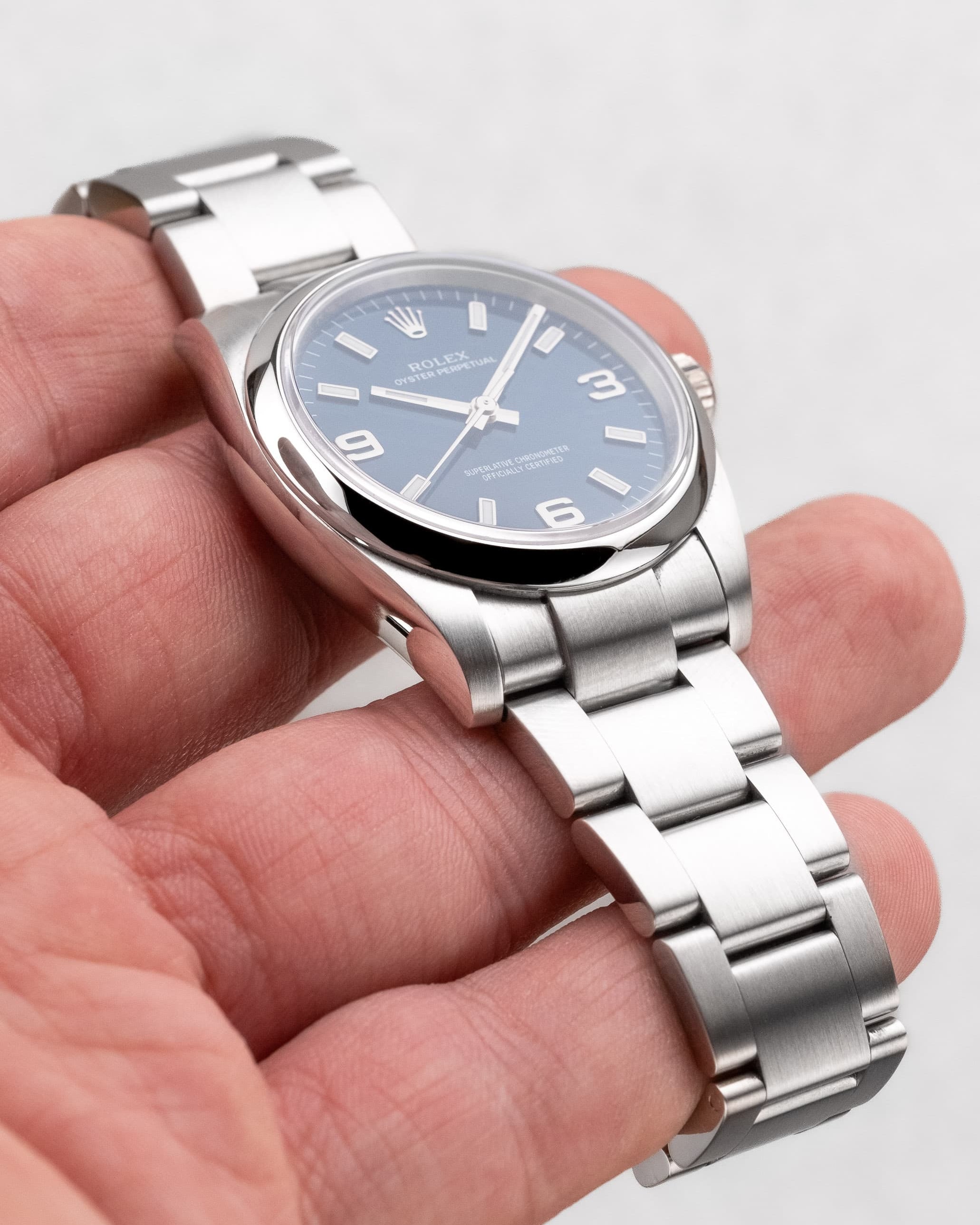 3WCY Rolex Oyster Perpetual 34 réf. 114200 de 2018 – Cadran bleu « Explorer 3-6-9 », Parfait état et Full Set - Feature