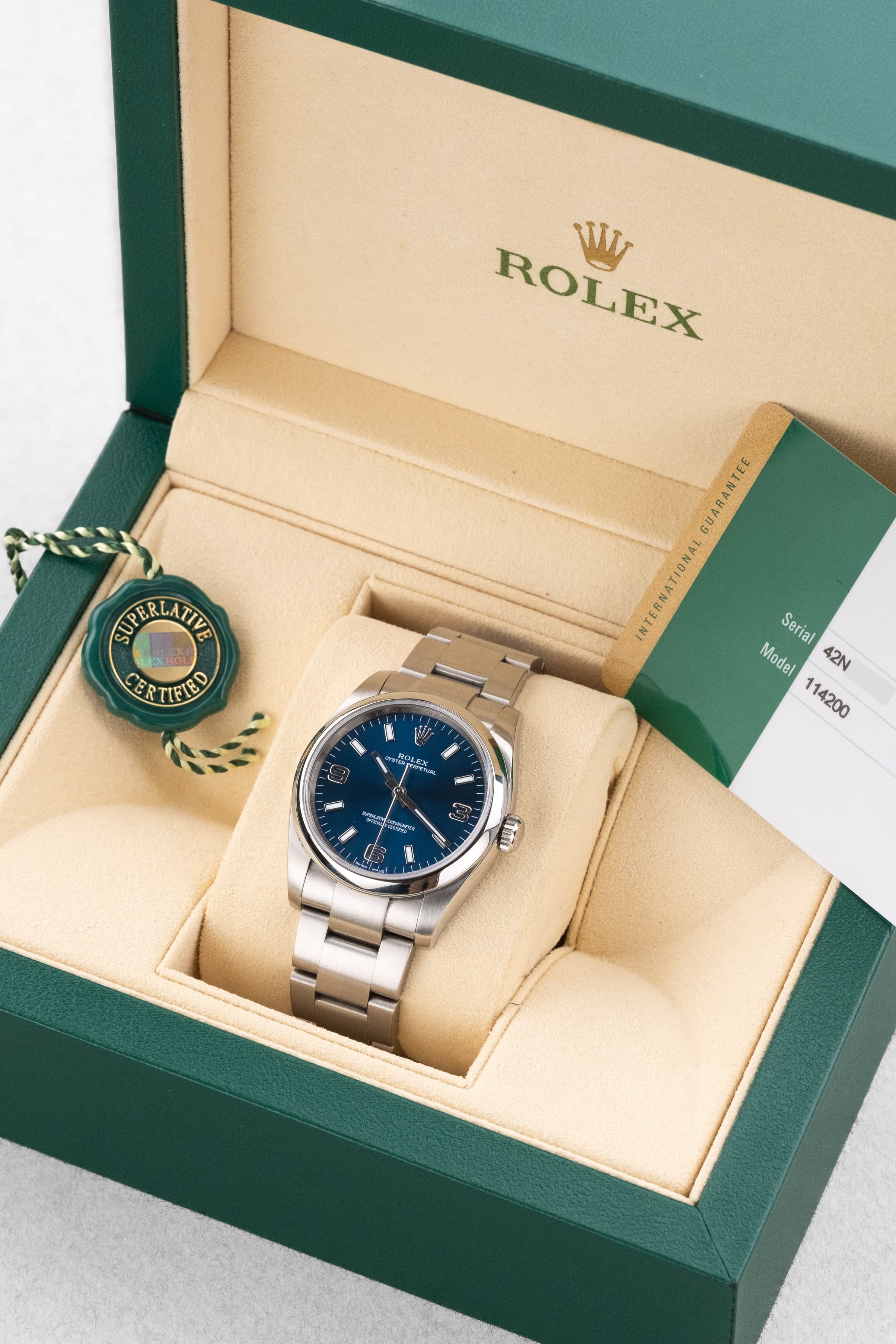 3WCY Rolex Oyster Perpetual 34 réf. 114200 de 2018 – Cadran bleu « Explorer 3-6-9 », Parfait état et Full Set - Overview