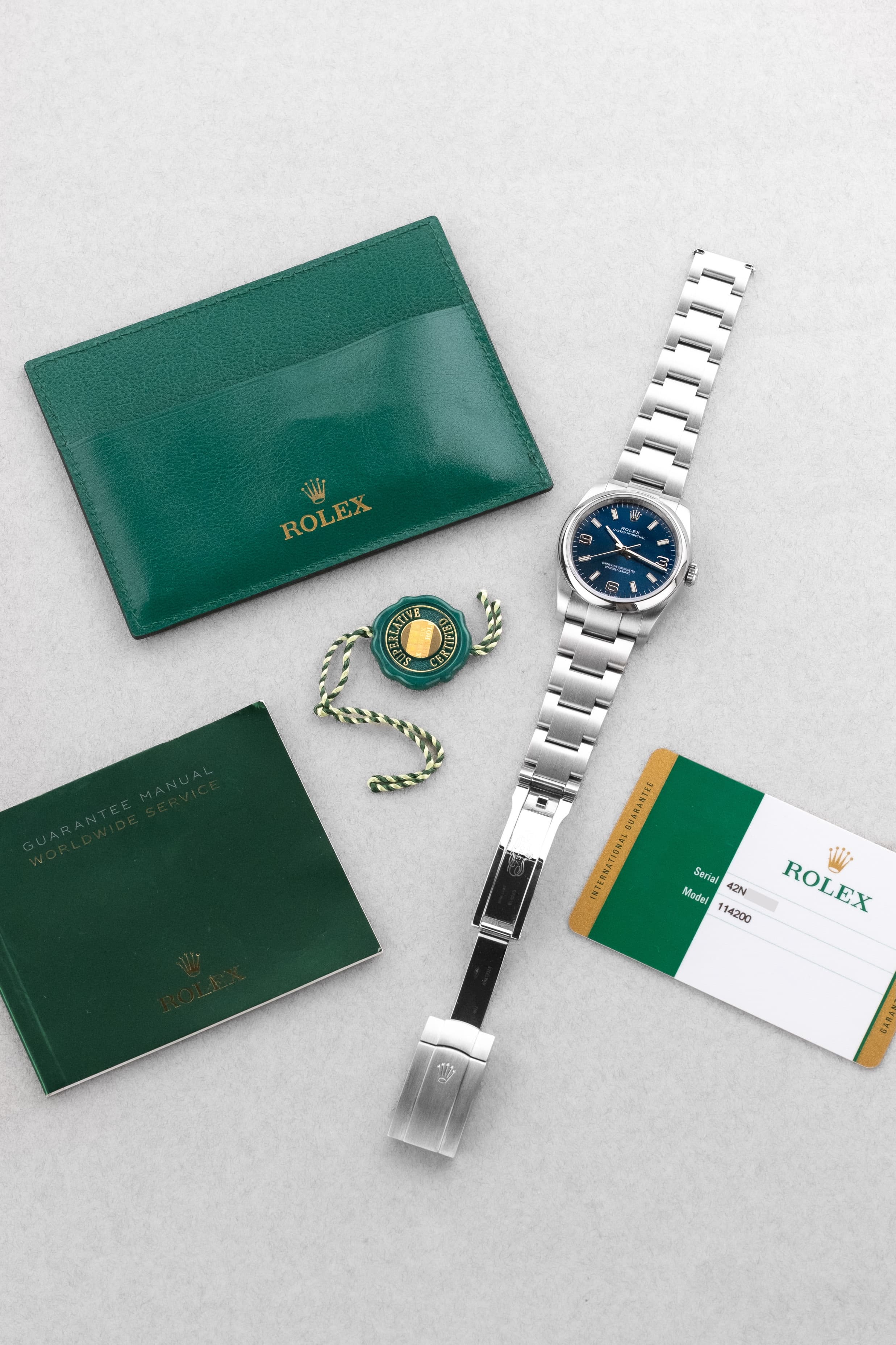3WCY Rolex Oyster Perpetual 34 réf. 114200 de 2018 – Cadran bleu « Explorer 3-6-9 », Parfait état et Full Set - Set