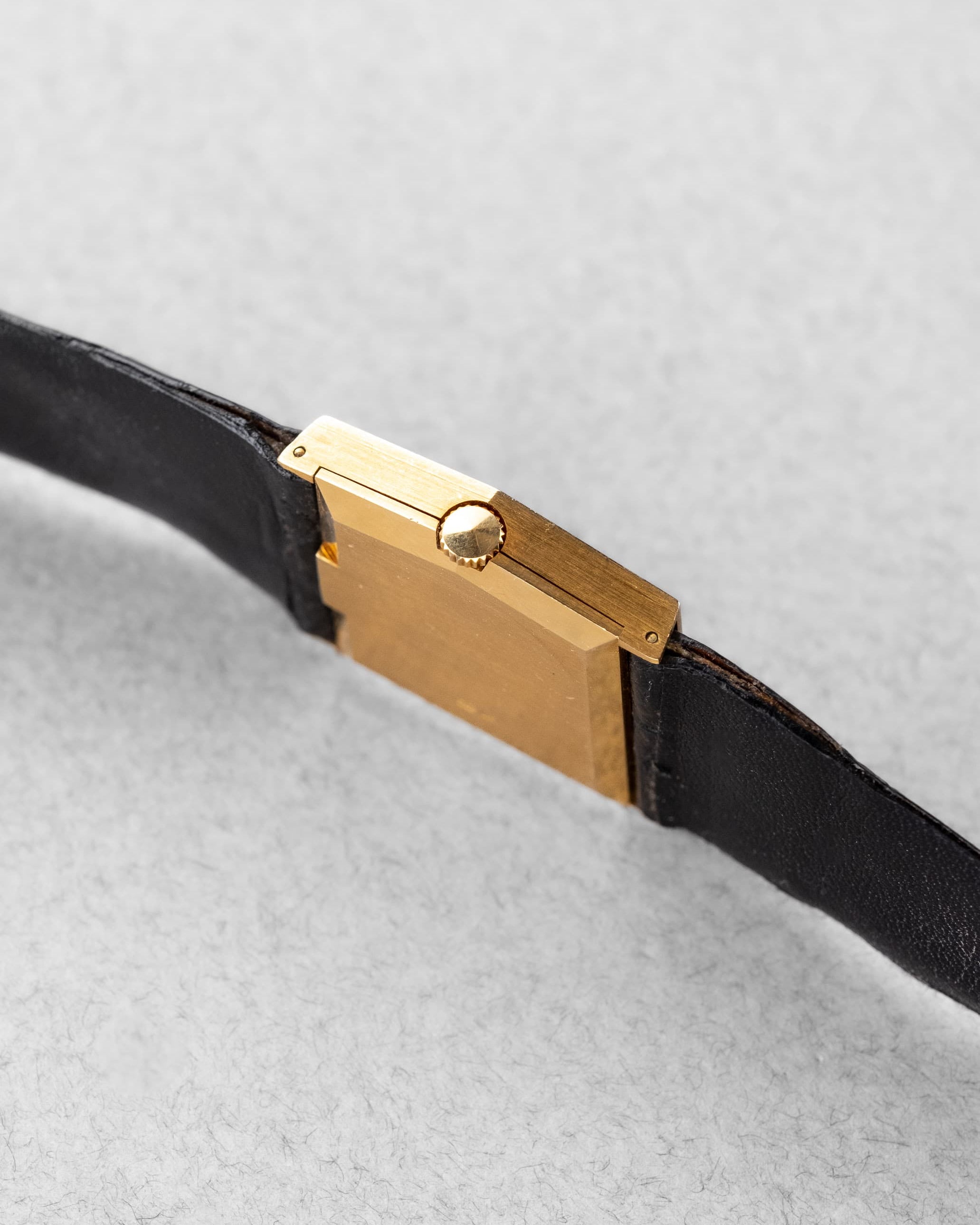 4MQV Rolex Cellini/Midas réf. 4153 en or jaune de 1981 – Double Bleu - Left side