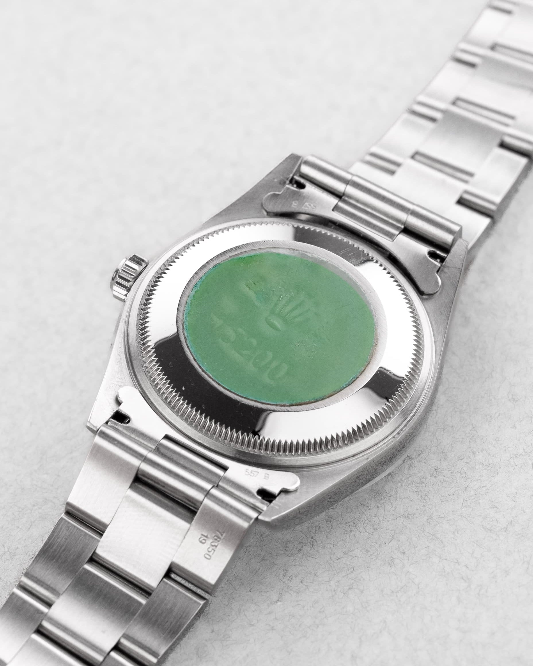 4S6Y Rolex Oyster Perpetual Date réf. 15200 de 2000 – Cadran « Silver » - Back
