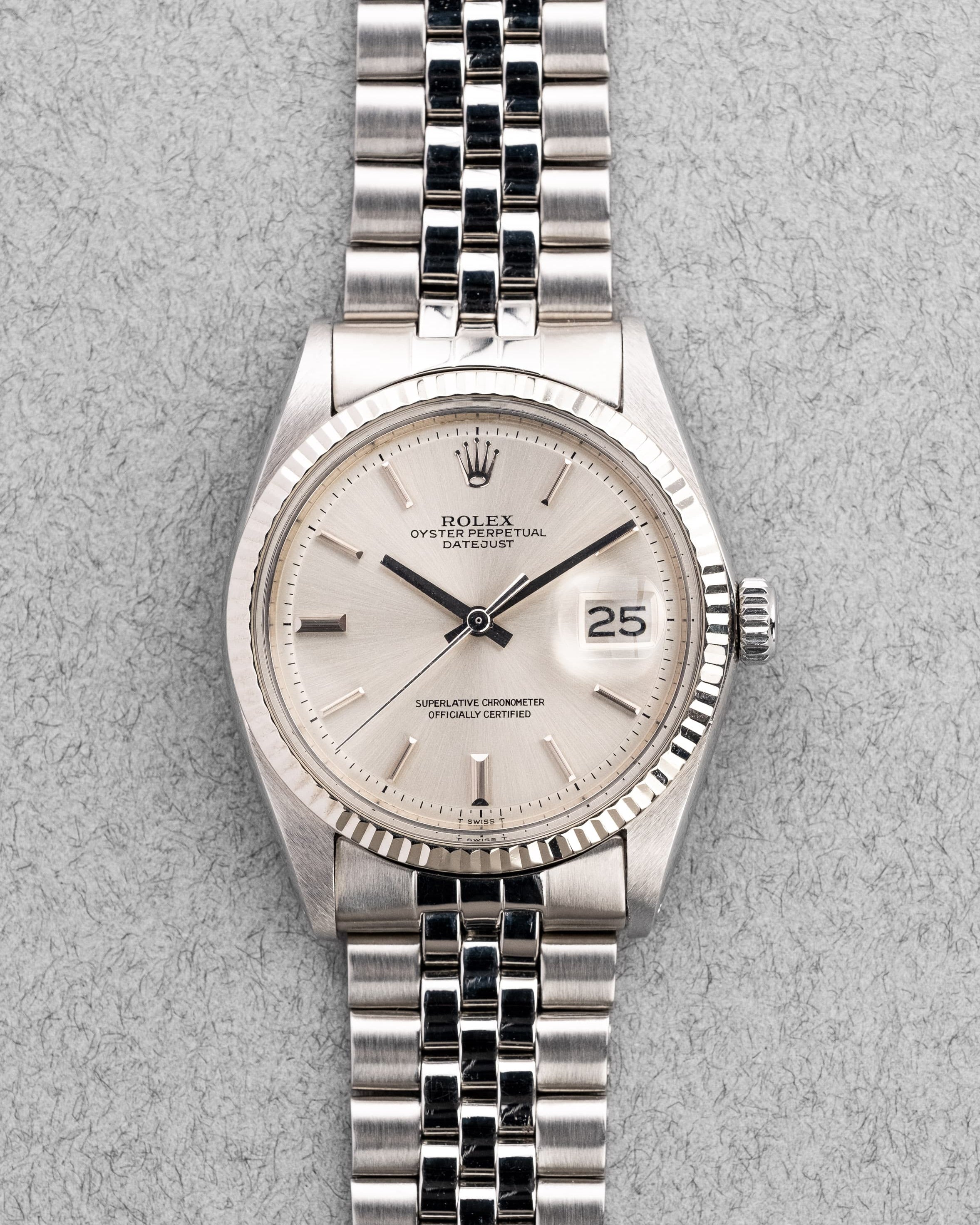 4VEB Rolex Datejust 1601 « Japan No Lume » de 1973 - Front