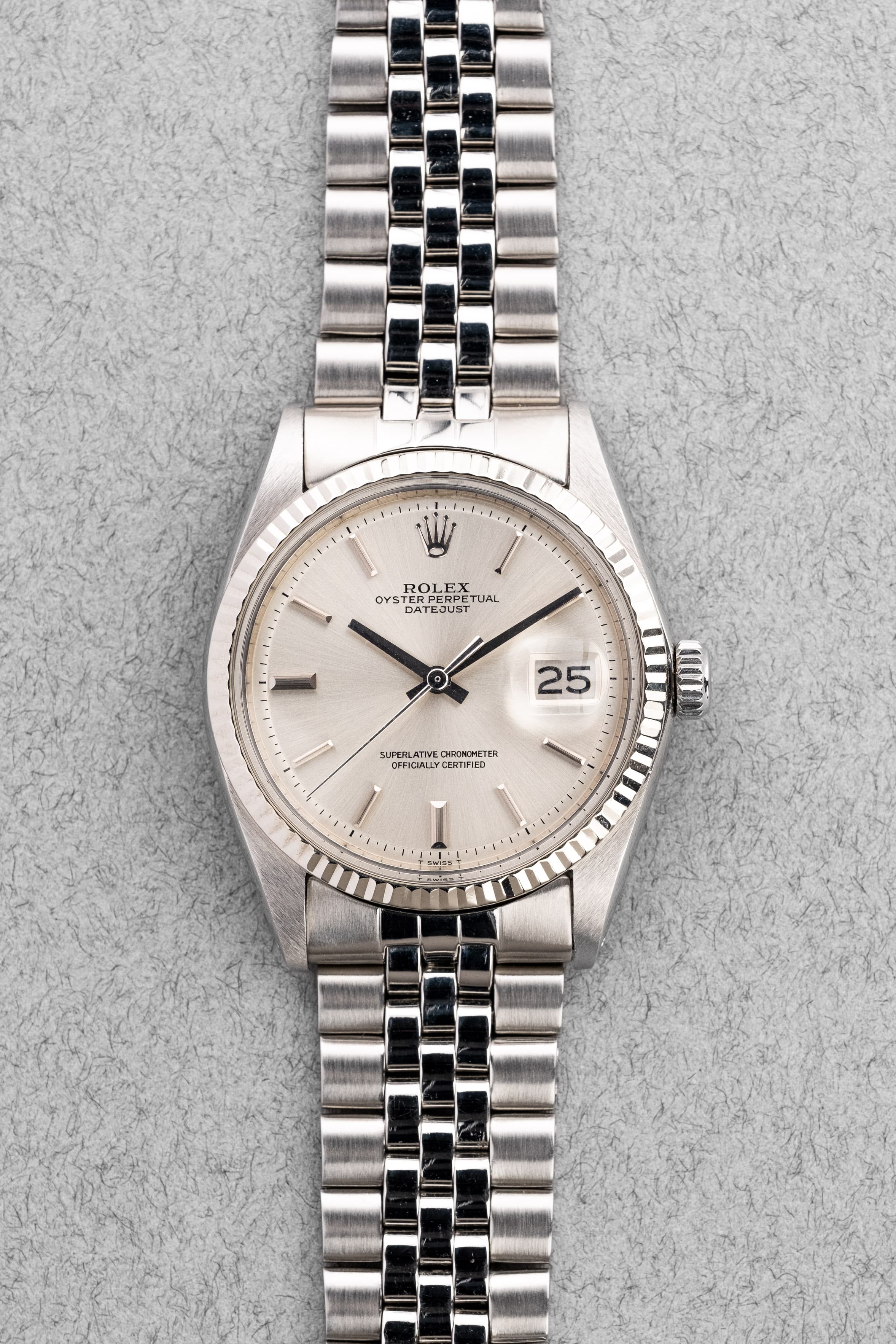 4VEB Rolex Datejust 1601 « Japan No Lume » de 1973 - Front