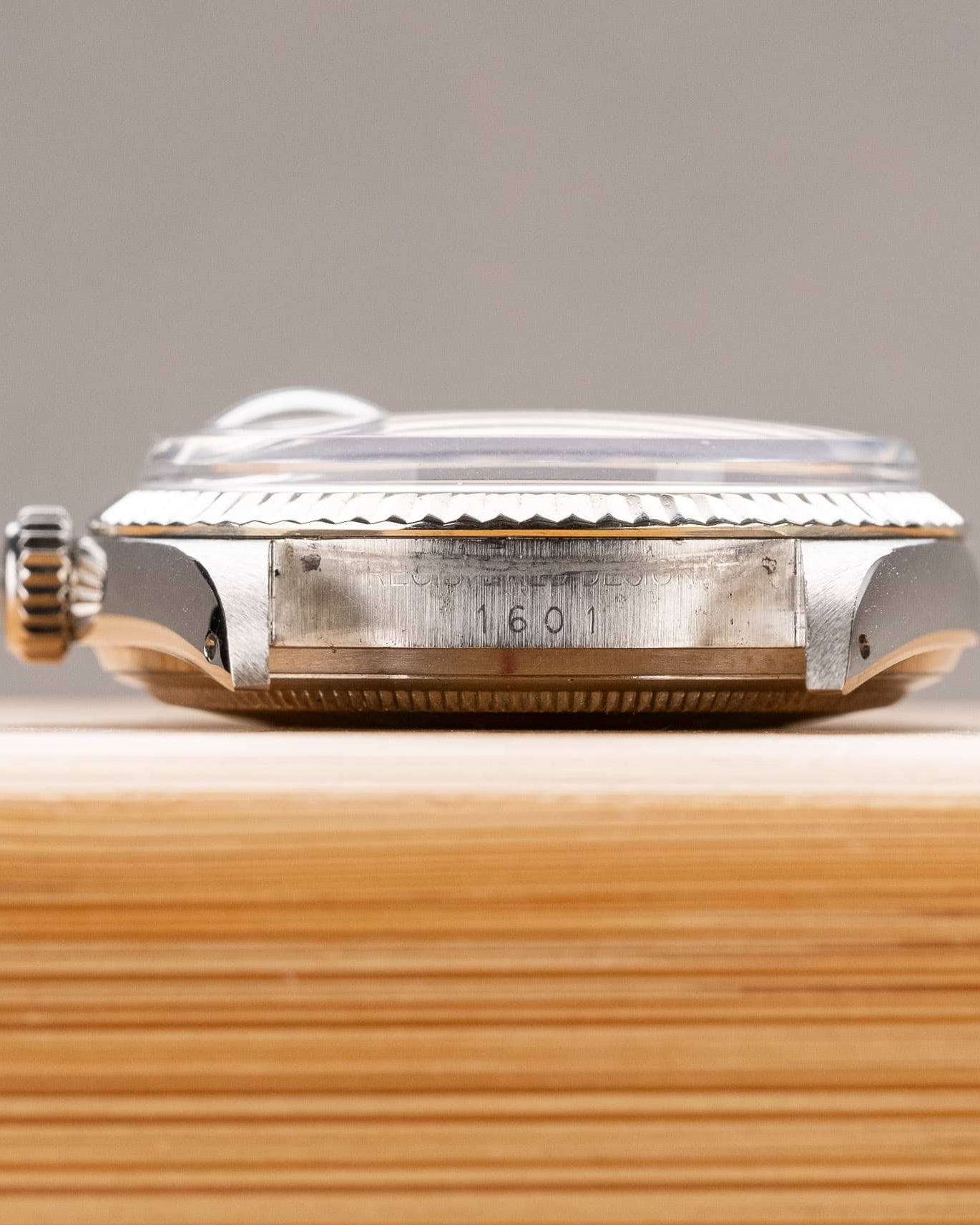 4VEB Rolex Datejust 1601 « Japan No Lume » de 1973 - Lugs - Reference