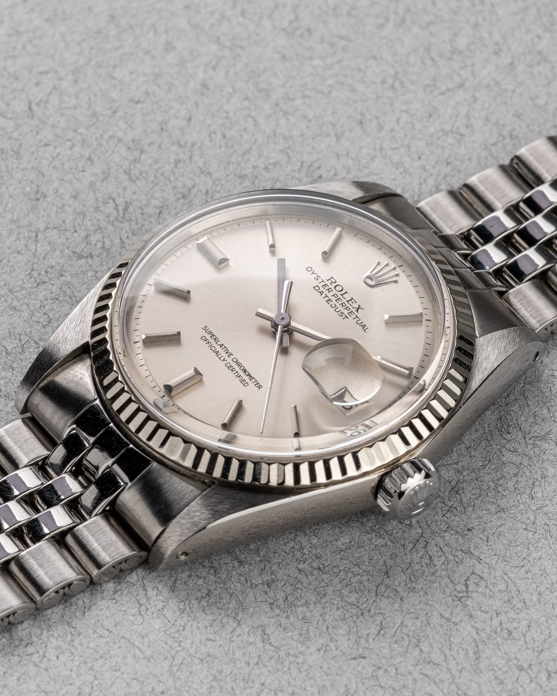 4VEB Rolex Datejust 1601 « Japan No Lume » de 1973 - Three Quarters