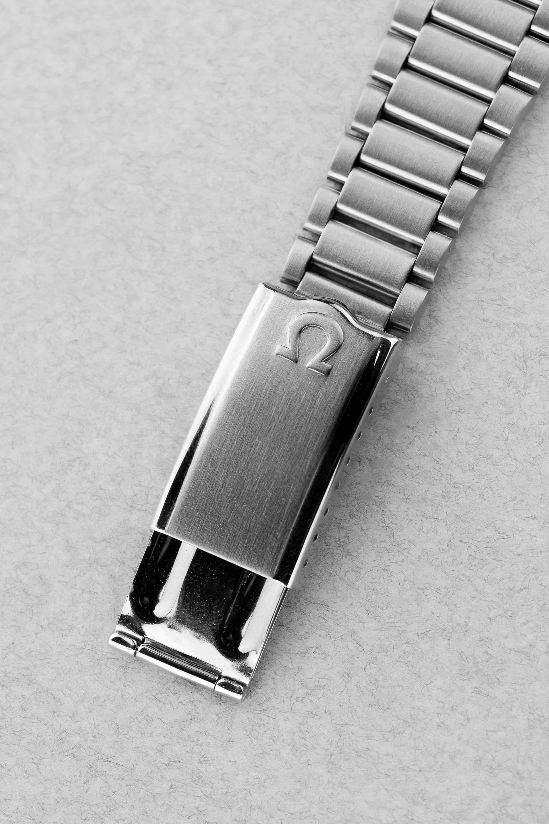 RZY8 Rare Omega Seamaster réf. 168.050 « Jumbo » Chronomètre de 1970 – Parfait état - Buckle Outside