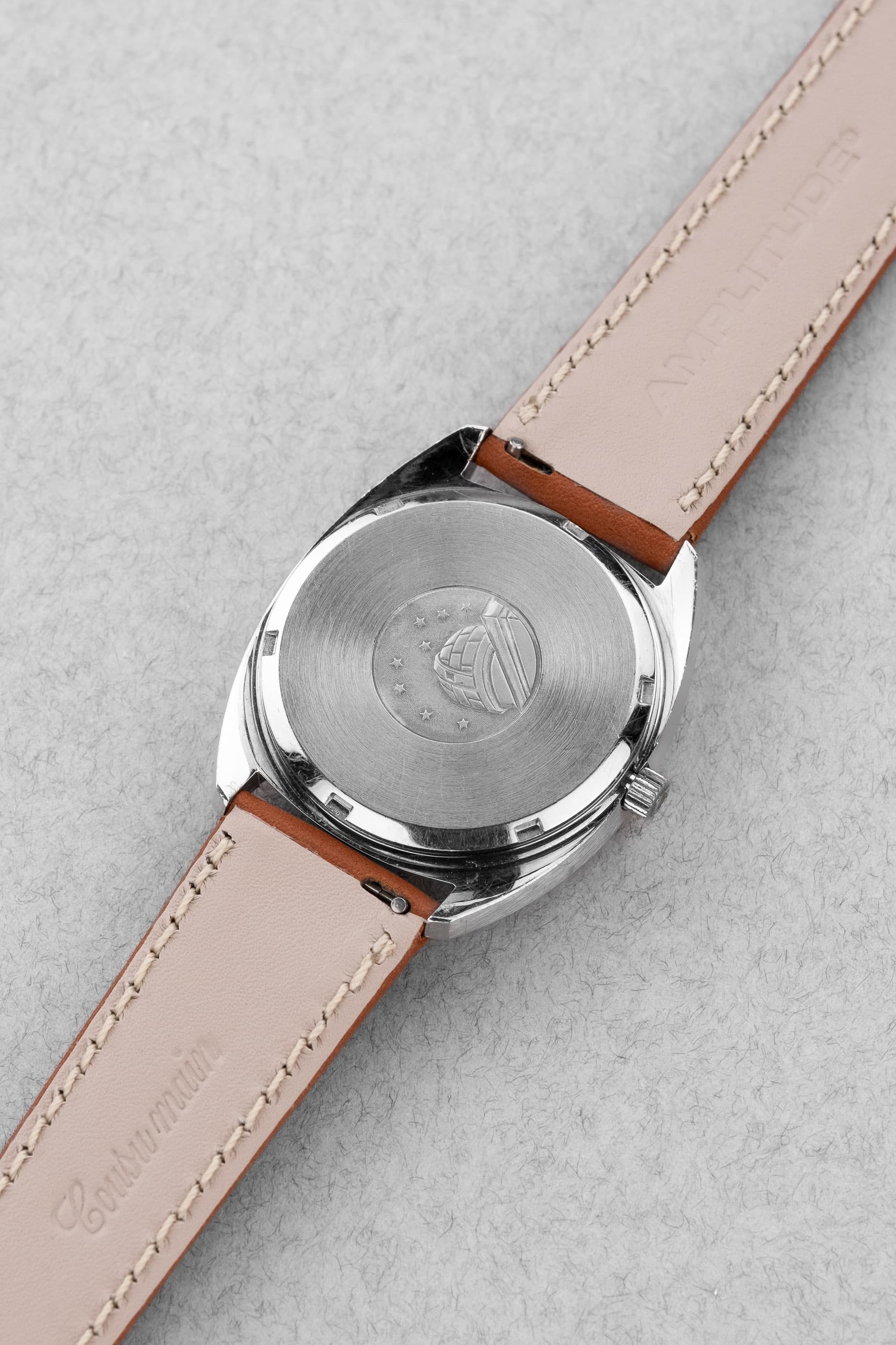 8ZBR Omega Constellation « C-Shape » ST 168.0056 de 1973 - Back