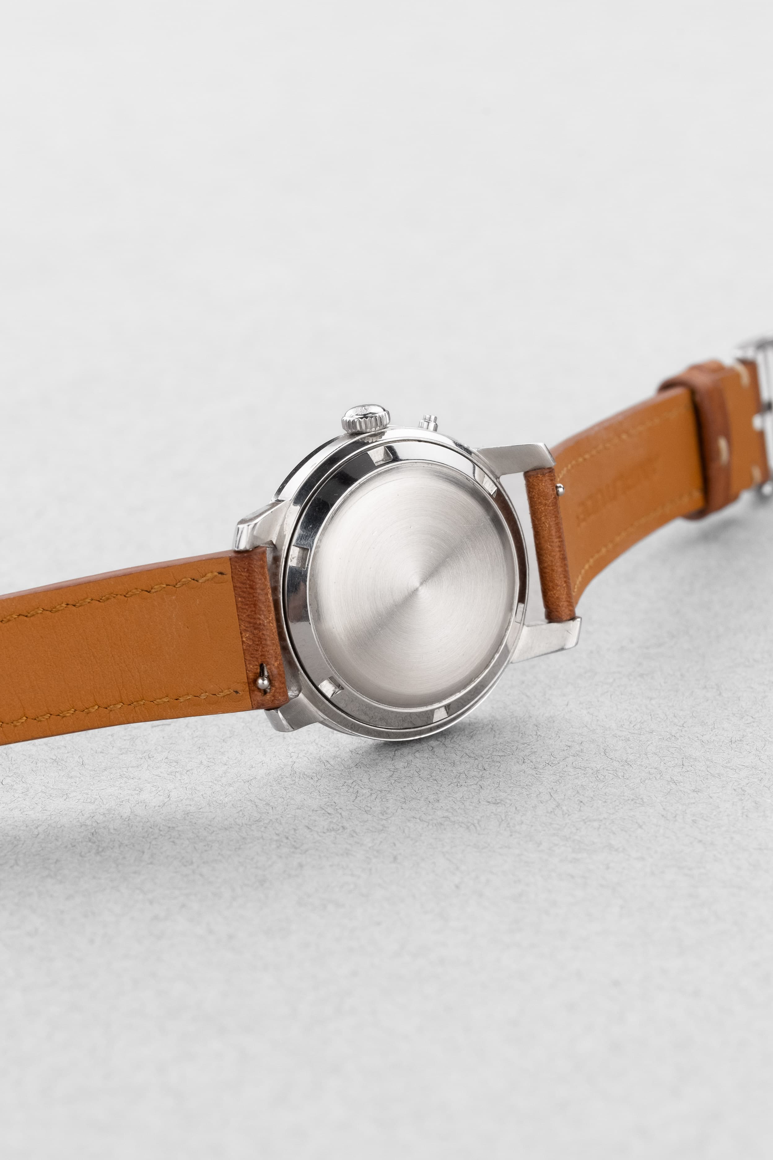 58TV 希少なTissot Navigator World Time ref. 4002-1 ステンレススチール製 1951年 – 第一世代 - 背面