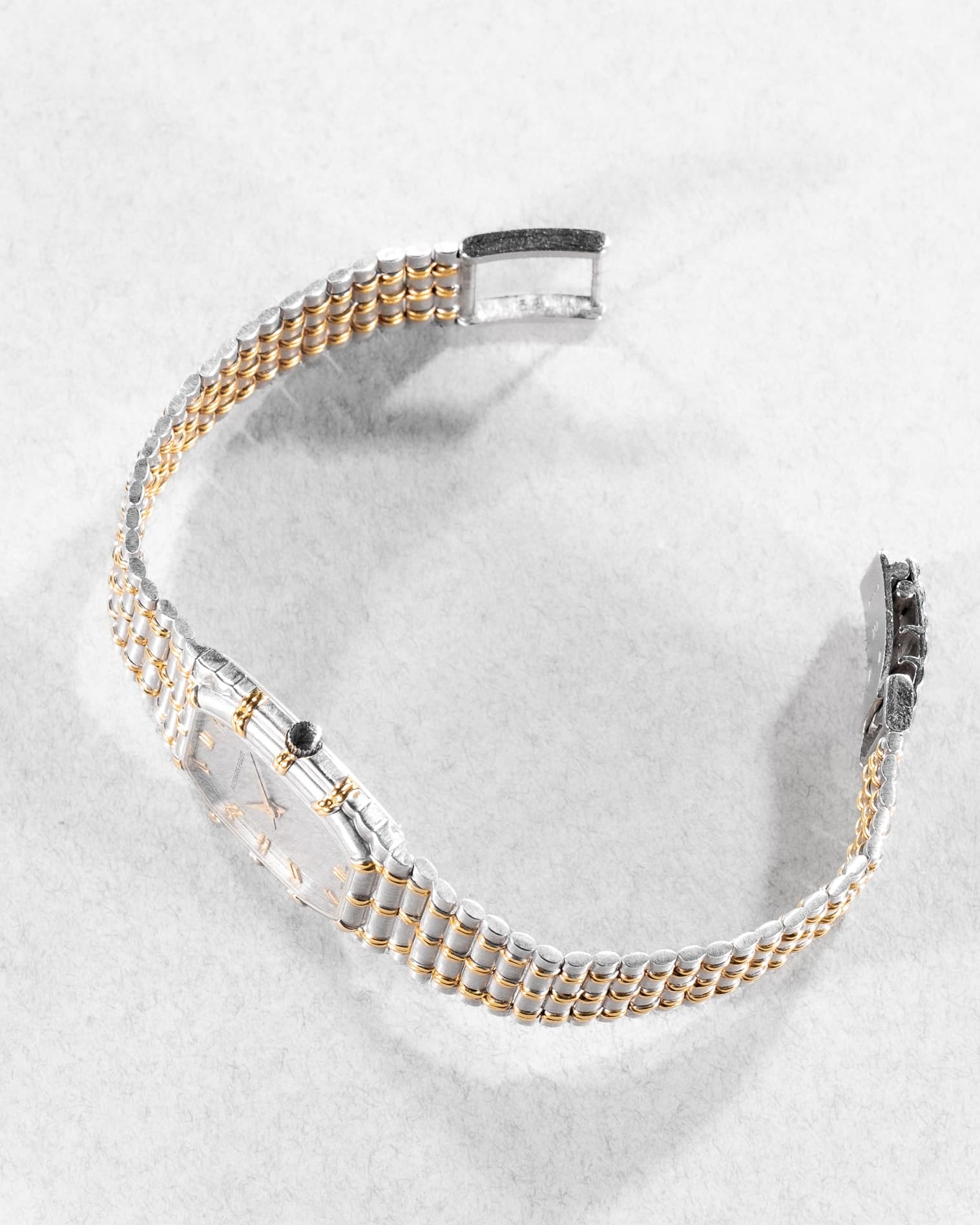 5CUS Audemars Piguet « Bamboo Deux Ors » en or blanc et or jaune circa 1987 - Right side