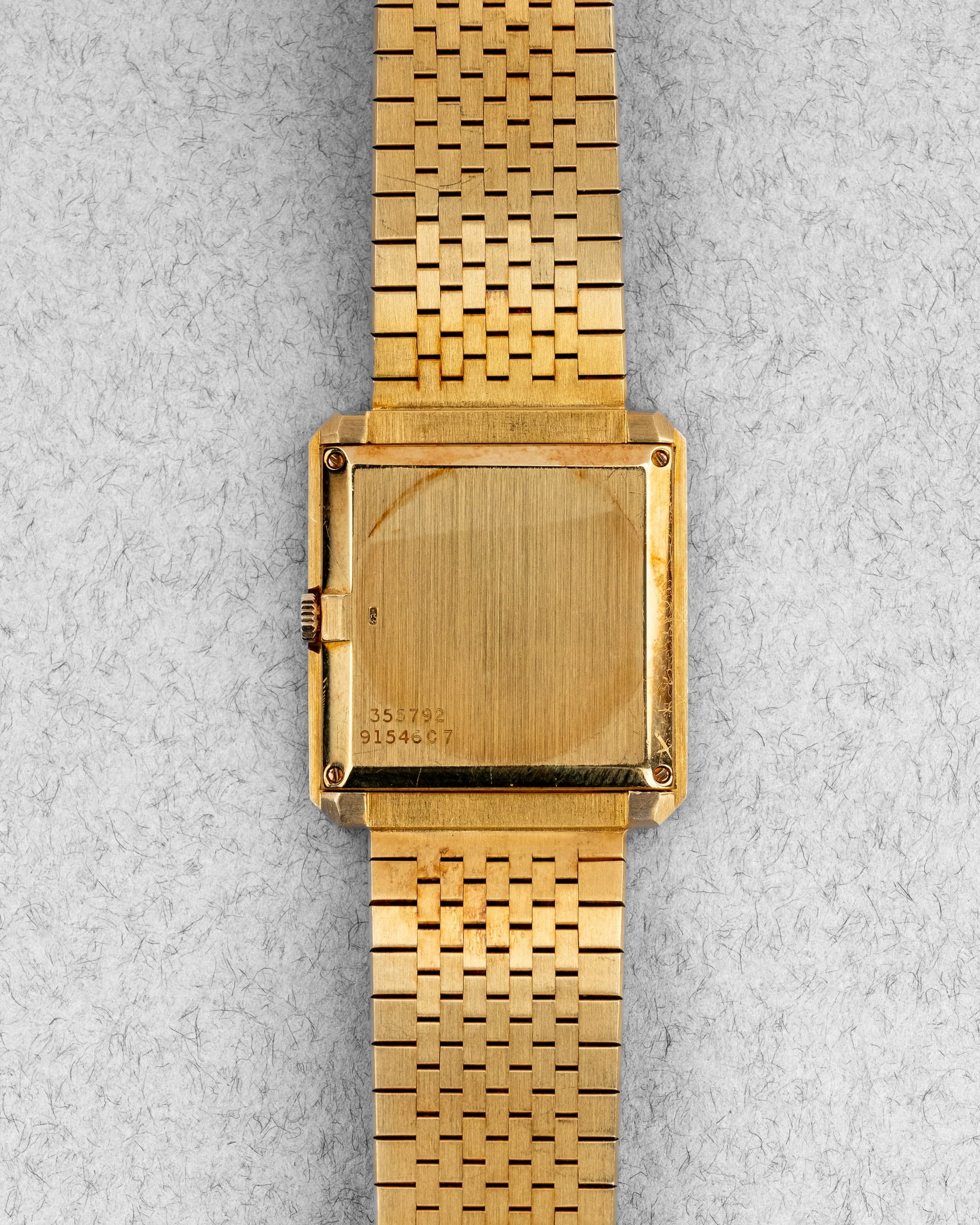 5LC5 Superbe Piaget Protocole 91546C7 en or jaune et onyx - Back