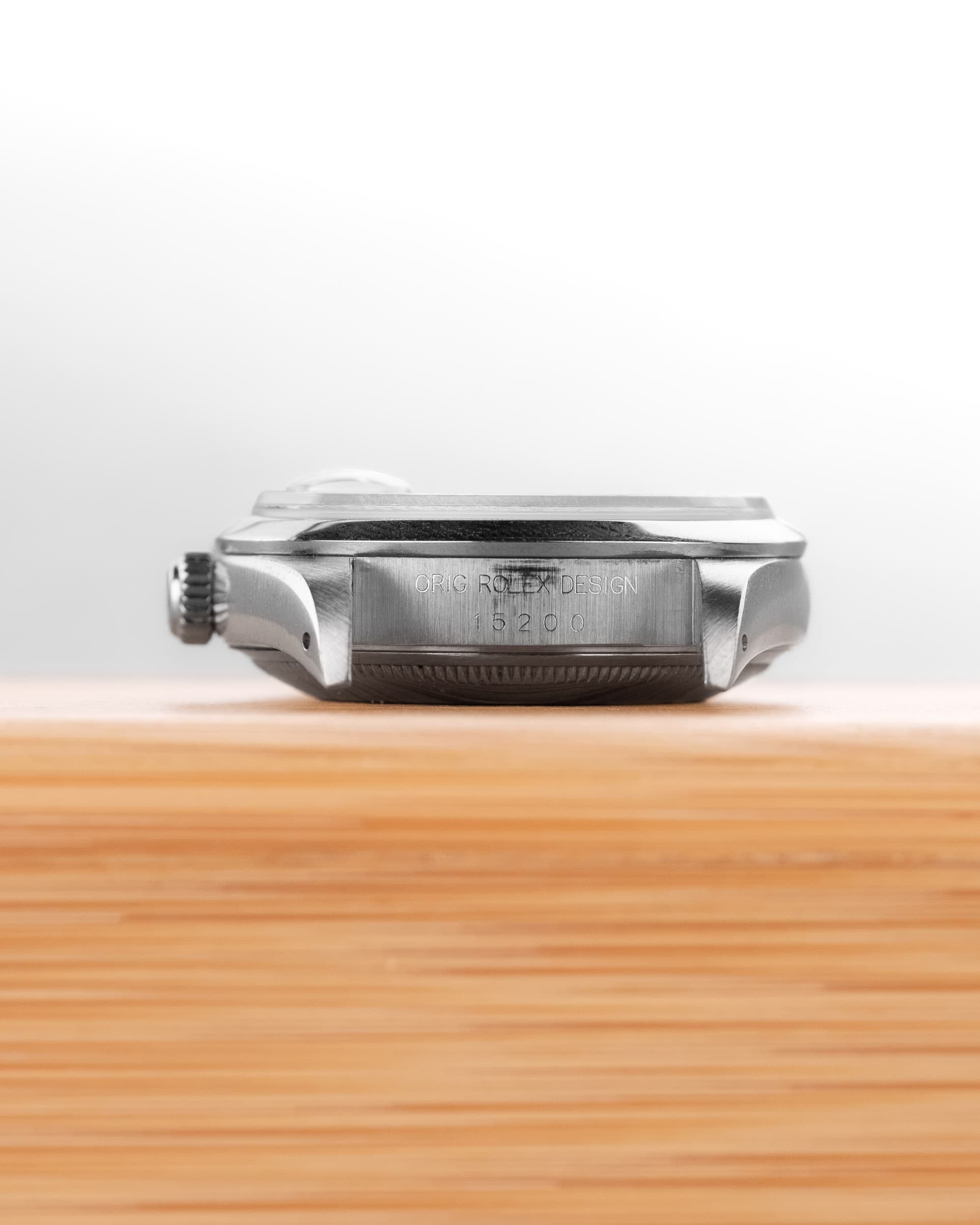 5P55 Rolex Oyster Perpetual Date réf. 15200 de 1991 – Rare cadran gris souris - Lugs - Reference