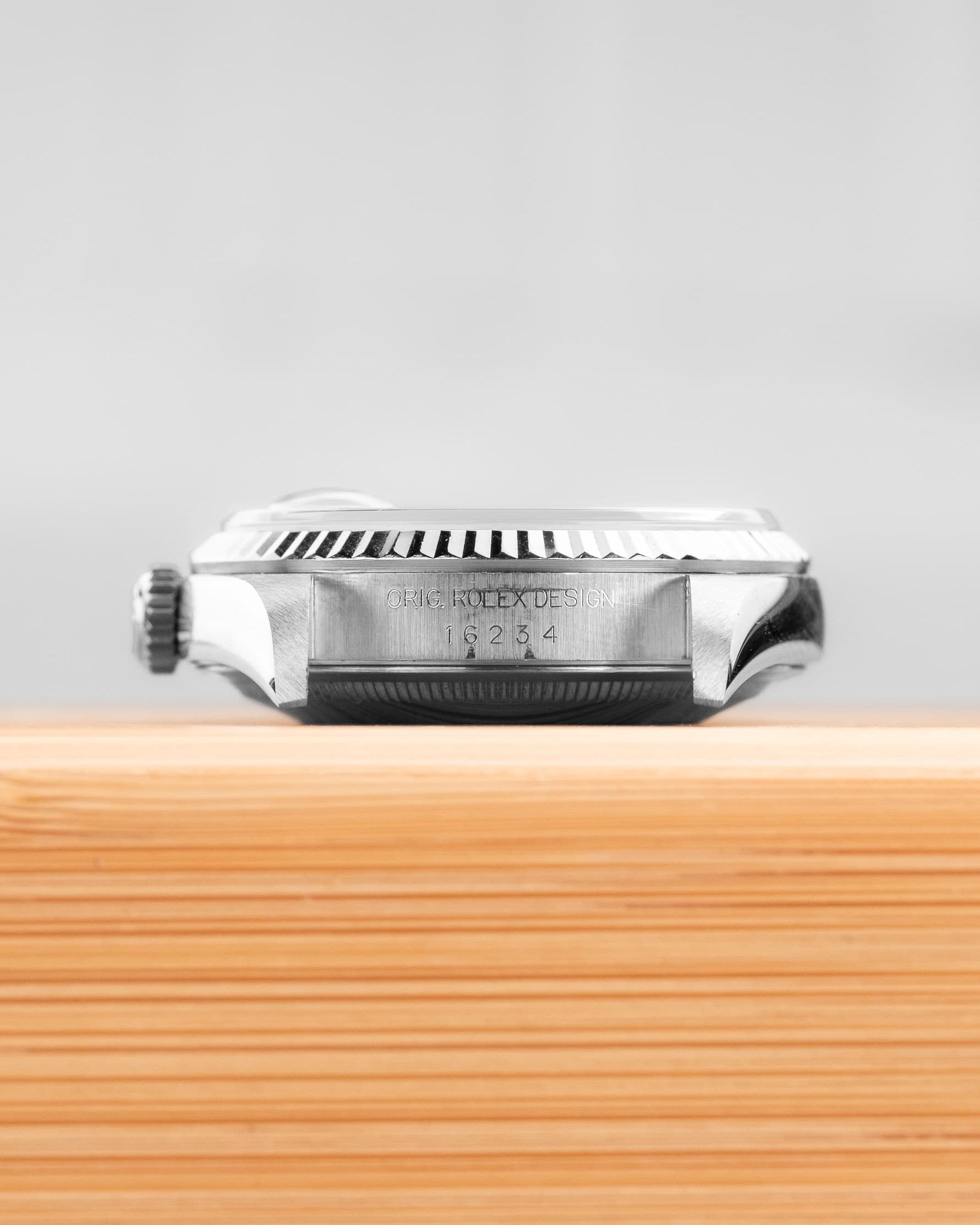 S2X5 Rolex Datejust 16234 « Silver » de 1996 - Lugs - Reference