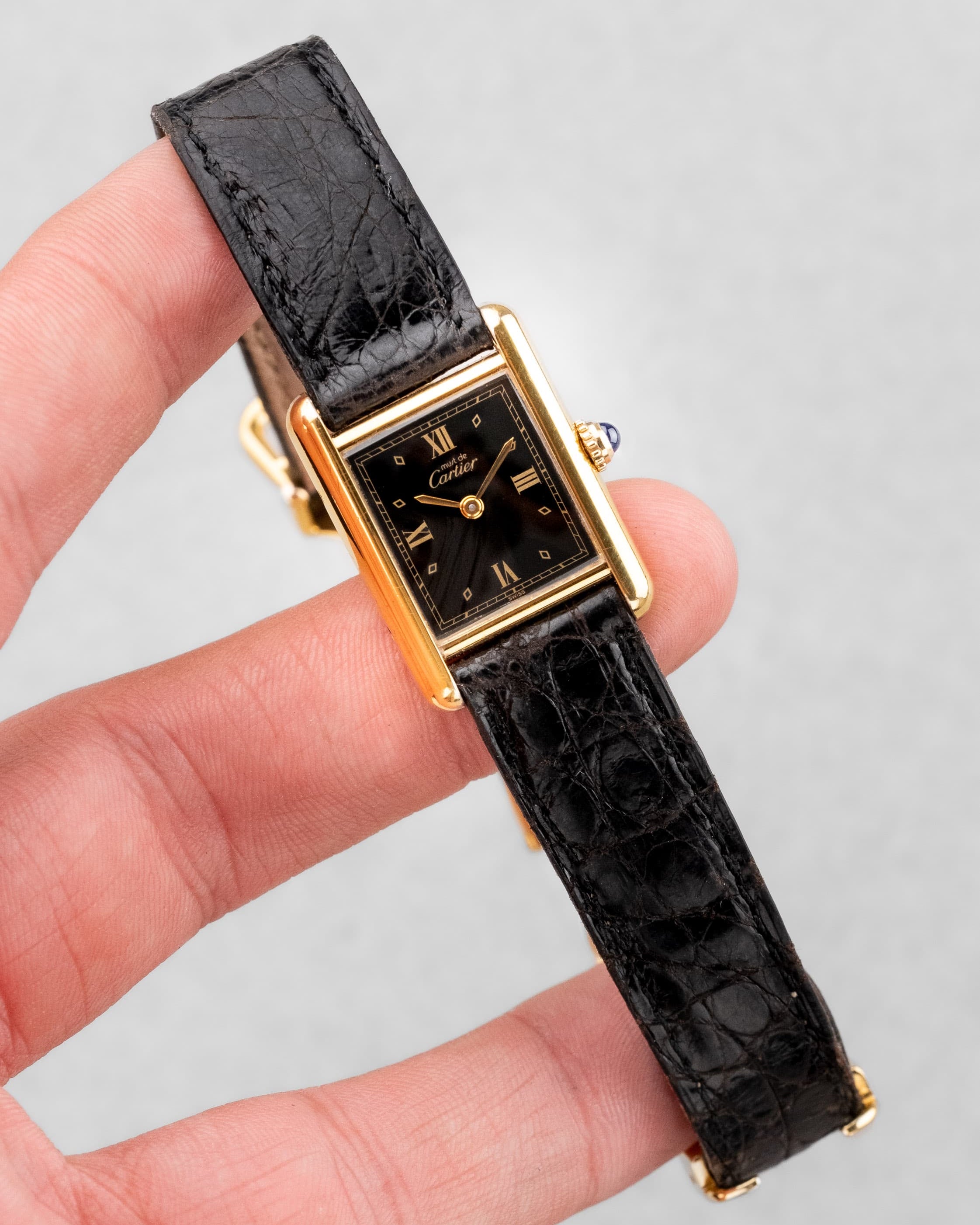 6SAN-Ii Cartier Tank Must Quartz Lady « Black Gold Diamonds » - Lifestyle