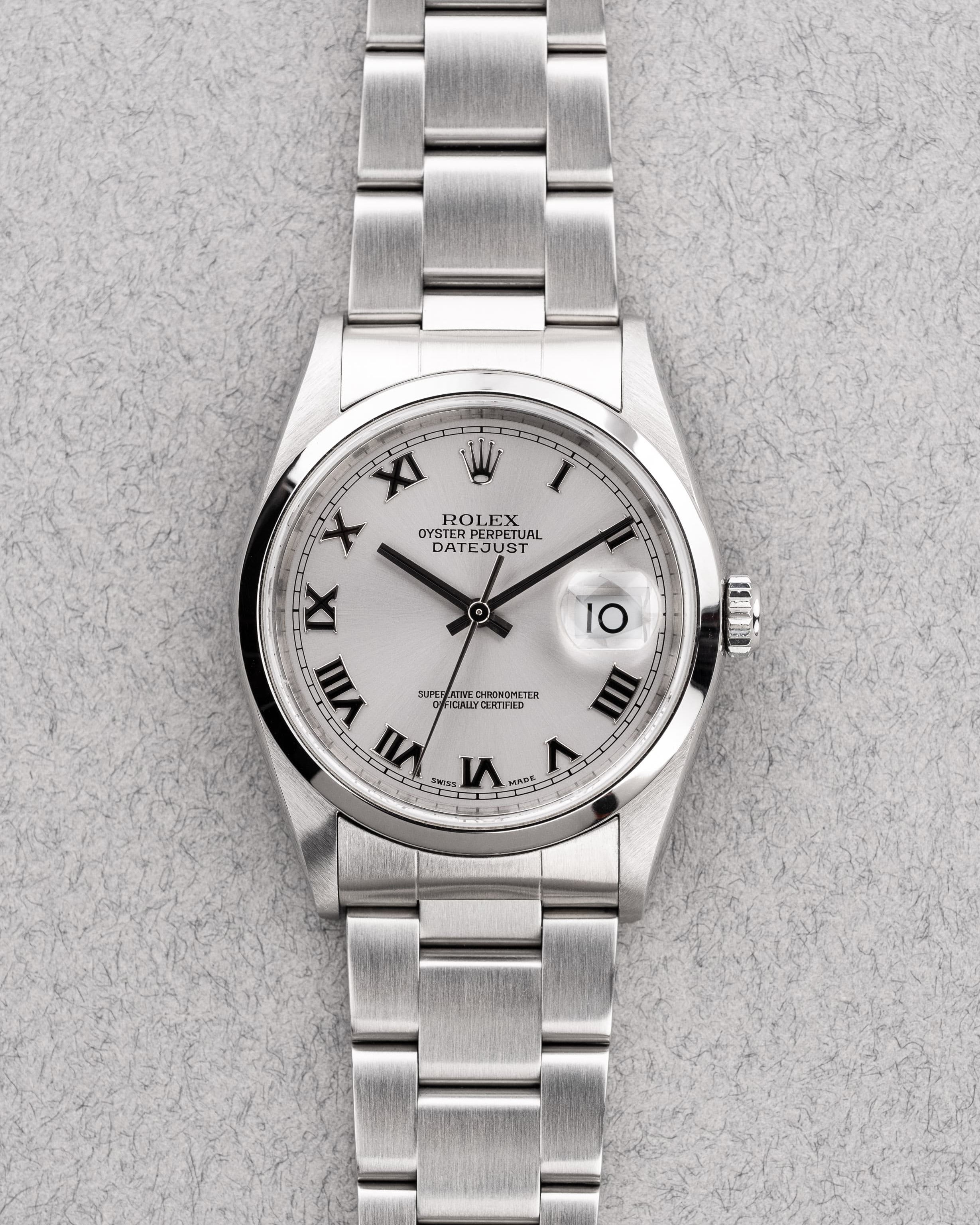 6SCR Rolex Datejust 16200 « Silver Roman » de 2001 avec sa garantie d'origine - Front