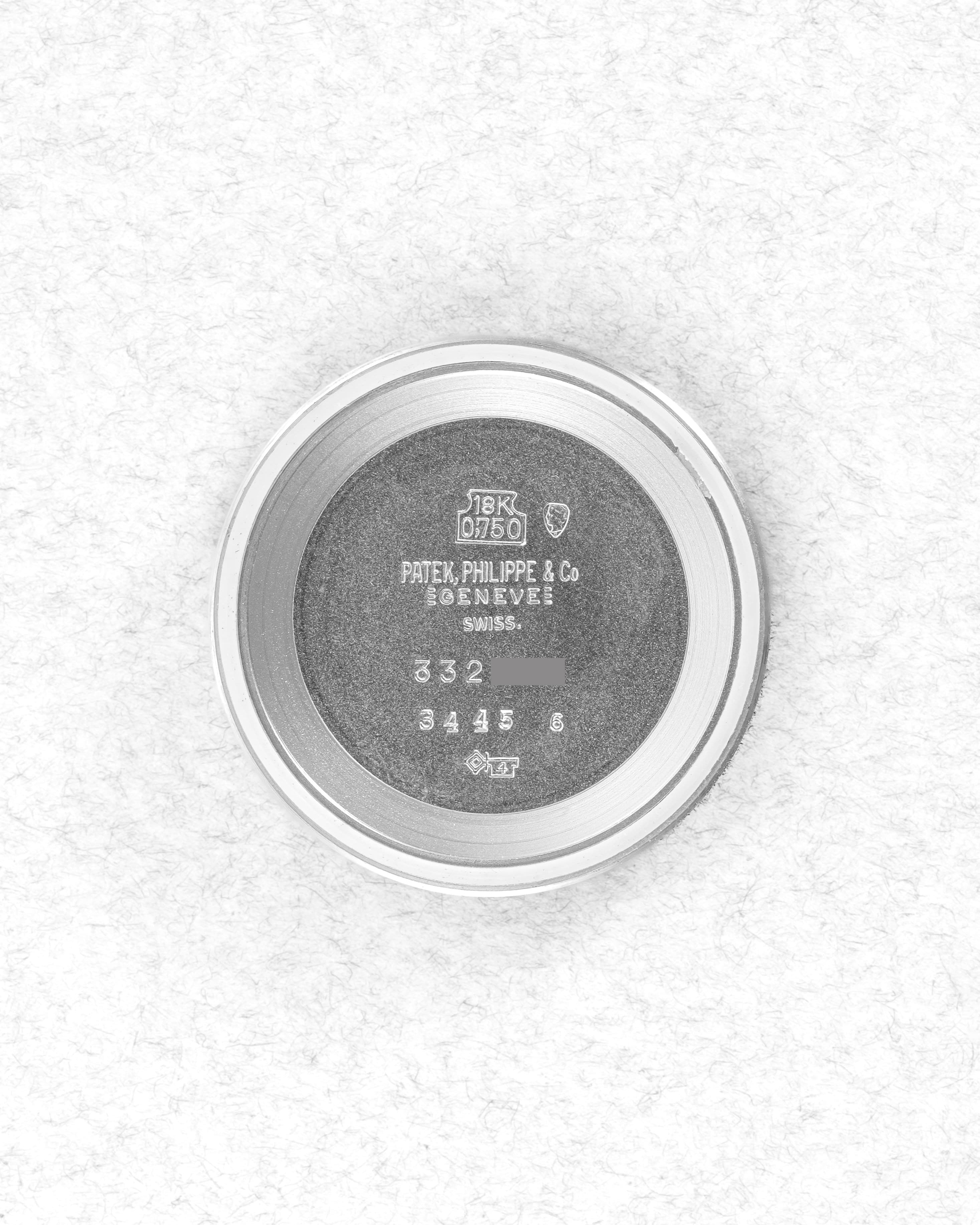 6TFR Patek Philippe Calatrava 3445/6 Automatique « Florentine » en or blanc circa 1968 - Inside case back