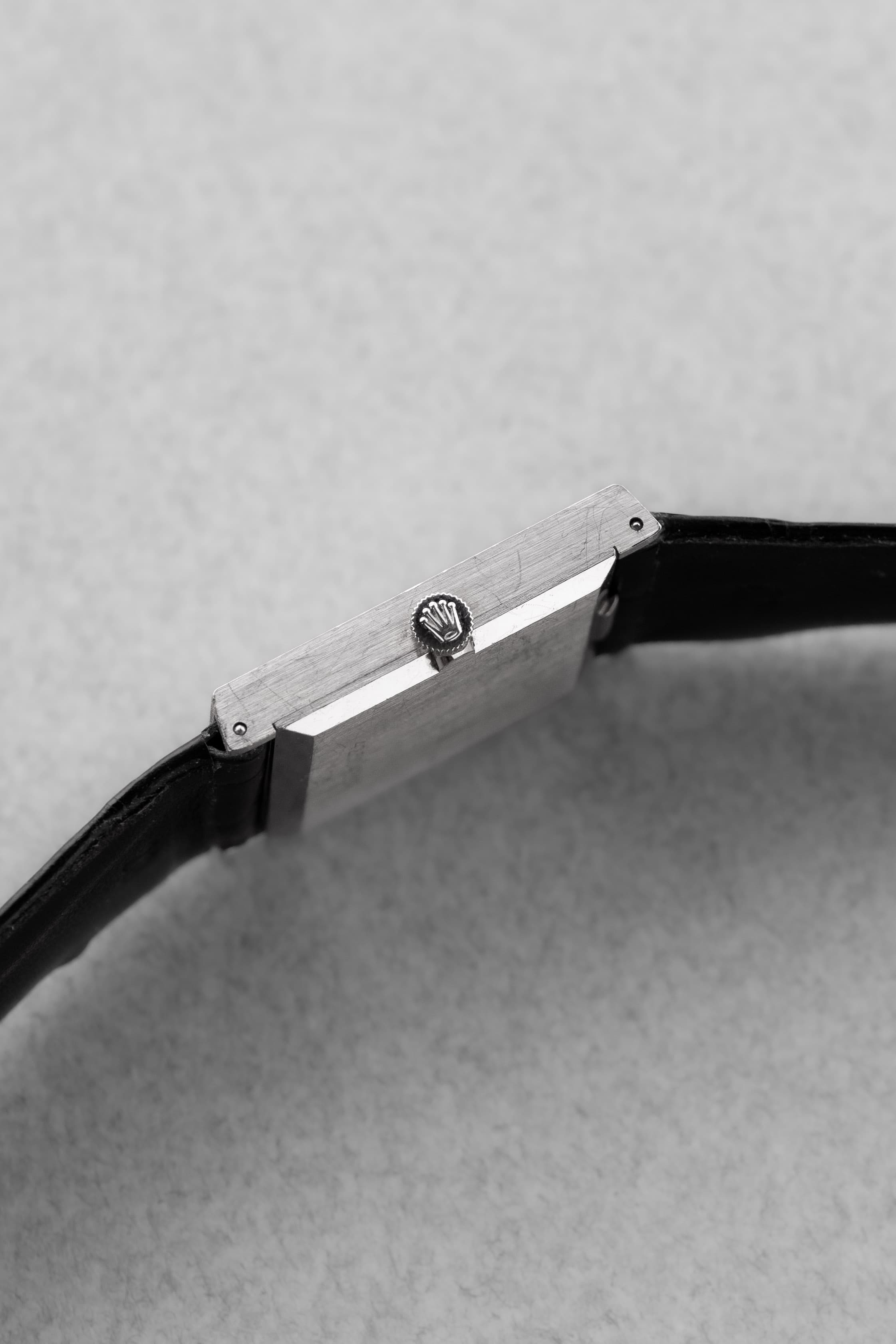 6ZEM-3H Rolex Cellini ref. 4014 ホワイトゴールド、1976年製 – 未研磨 - 右側面