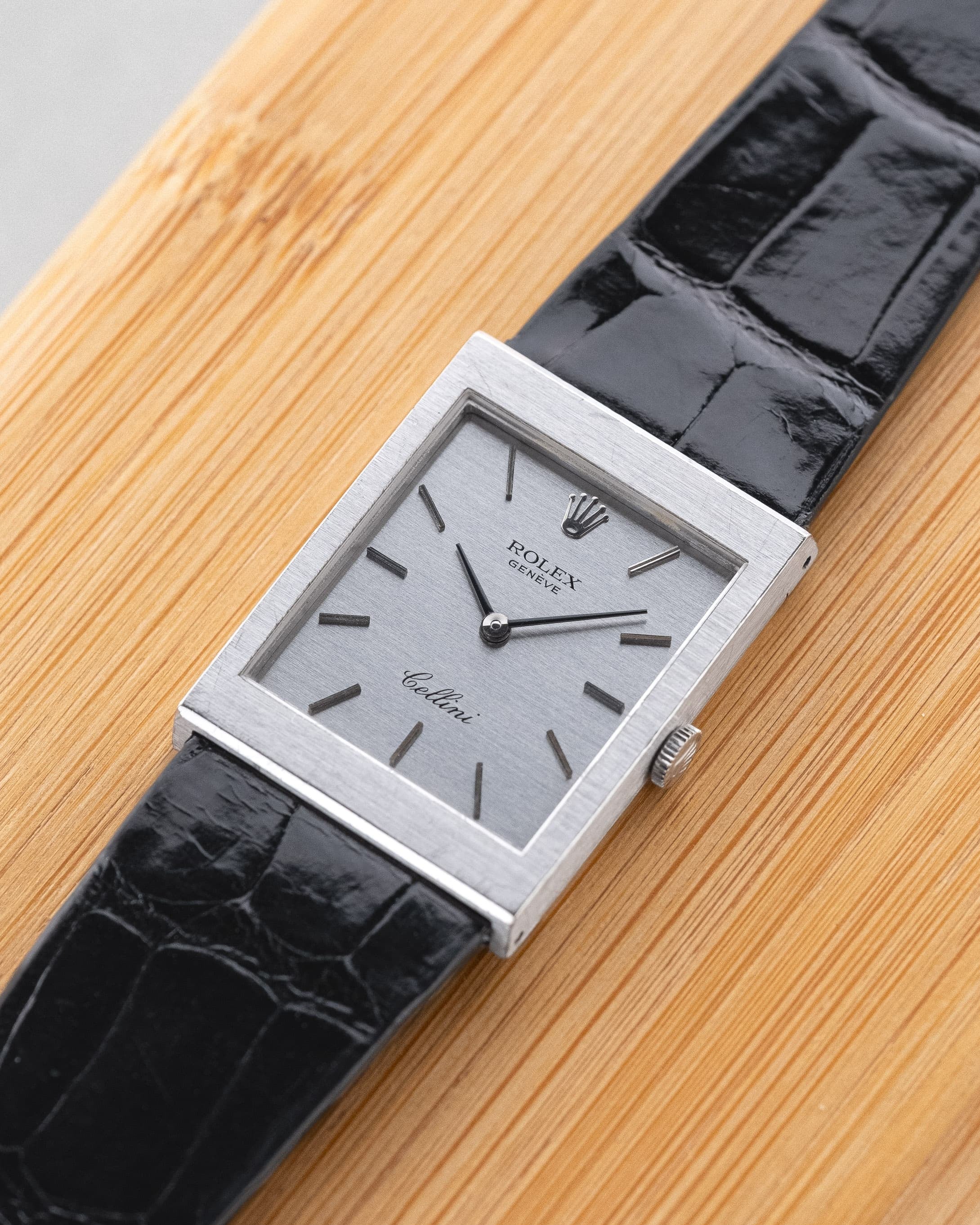 6ZEM-dR Rolex Cellini réf. 4014 en or blanc de 1976 – Jamais polie - Feature