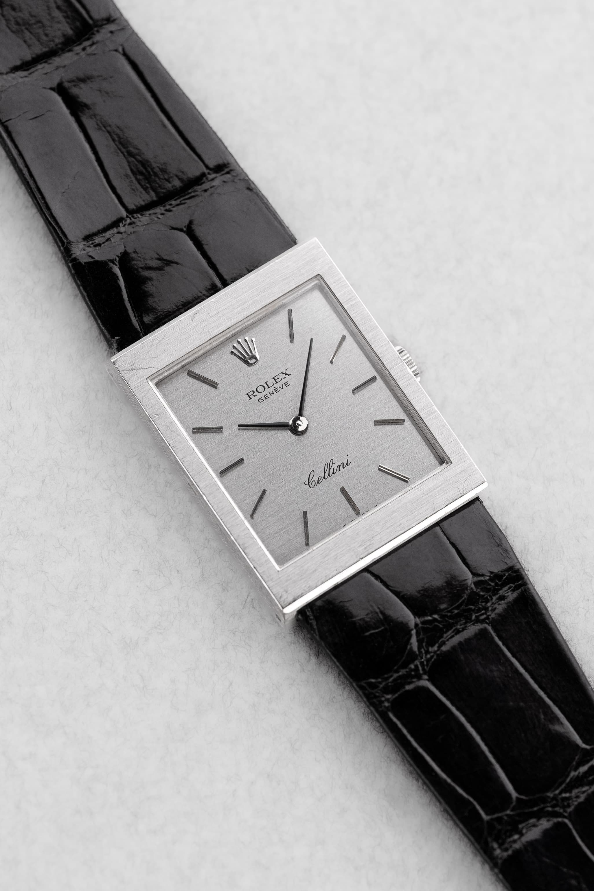 6ZEM-jF Rolex Cellini ref. 4014 ホワイトゴールド、1976年製 – 未研磨 - 斜め45度