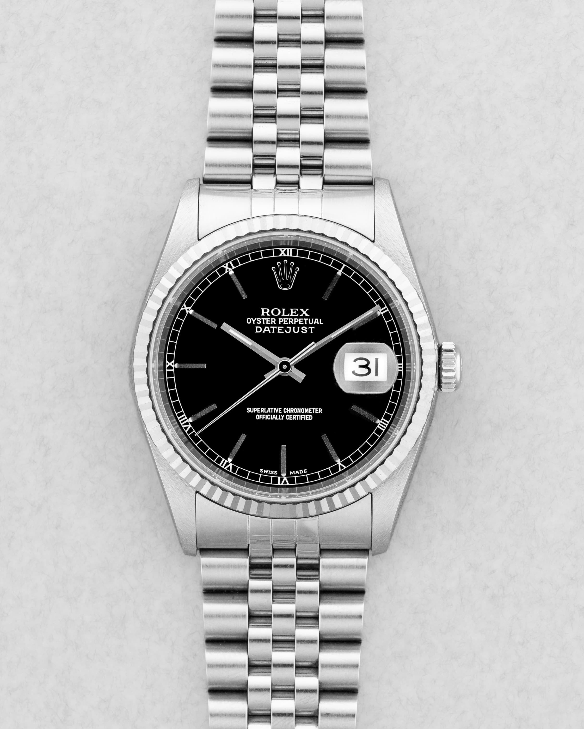 8JS8 Rolex Datejust réf. 16234 de 2003 – Cadran noir + Garantie d'origine - Front