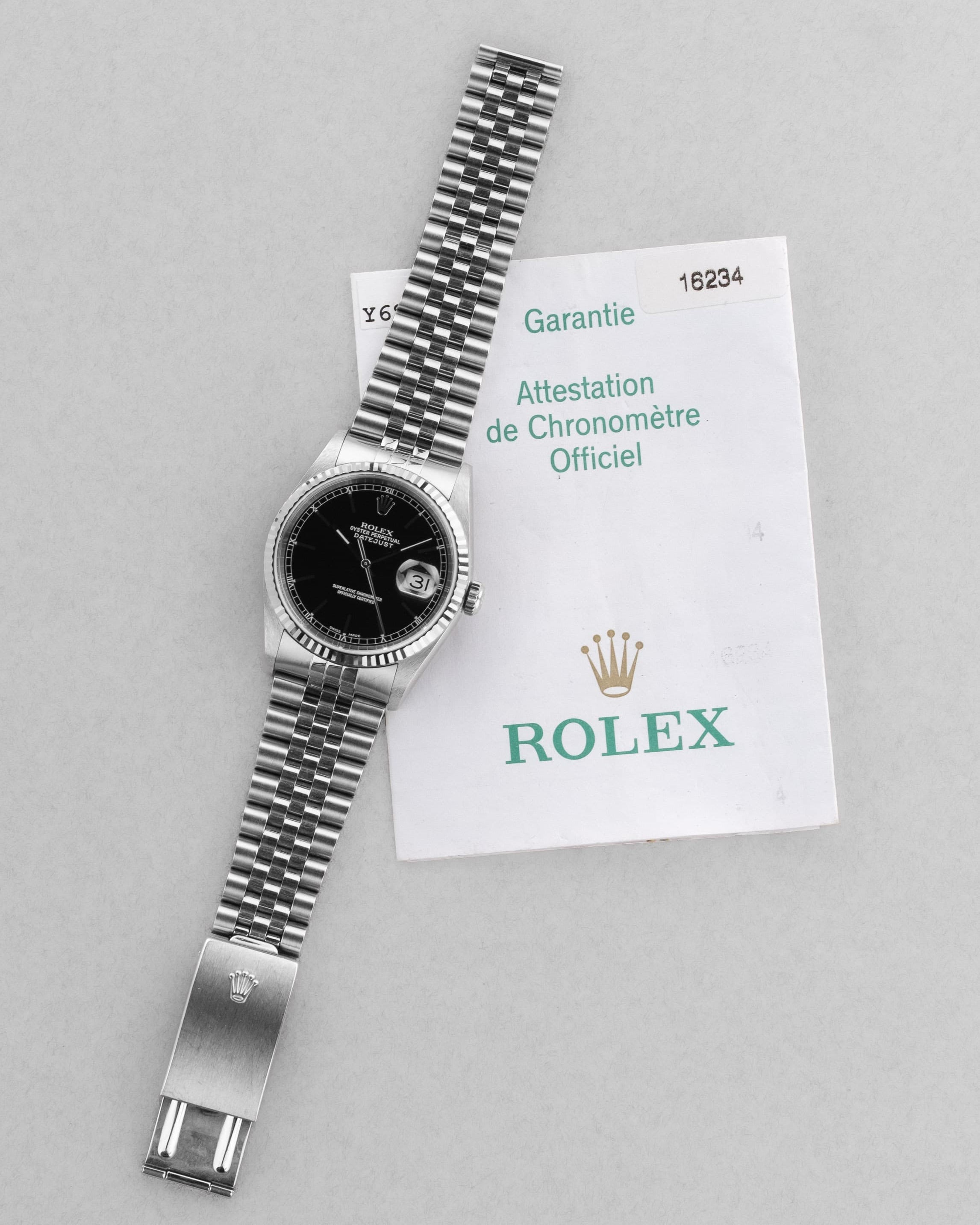 8JS8 Rolex Datejust réf. 16234 de 2003 – Cadran noir + Garantie d'origine - Set