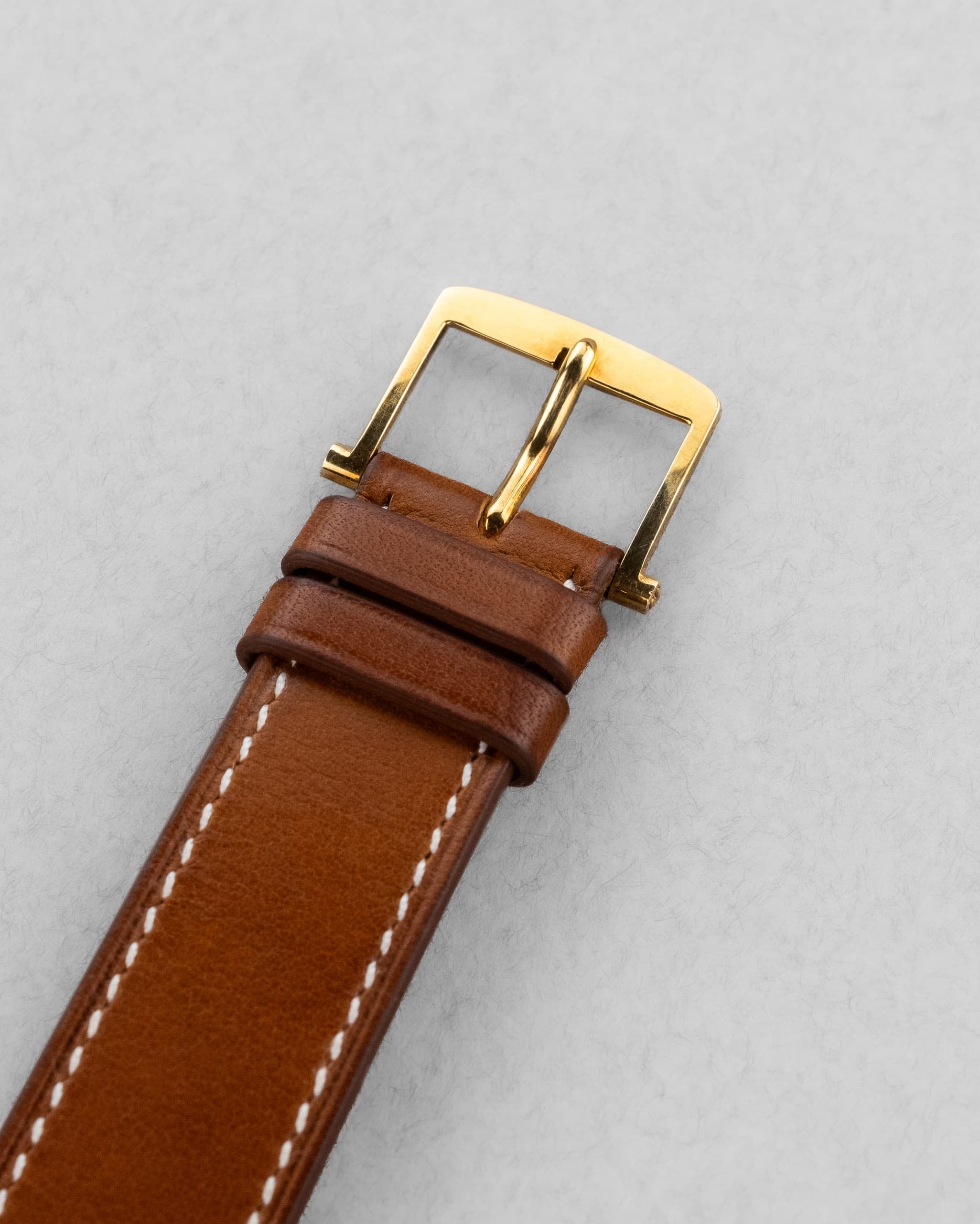 8TCB Extraordinaire Breguet « Empire » en or jaune, vendue en 1957 - Buckle Outside