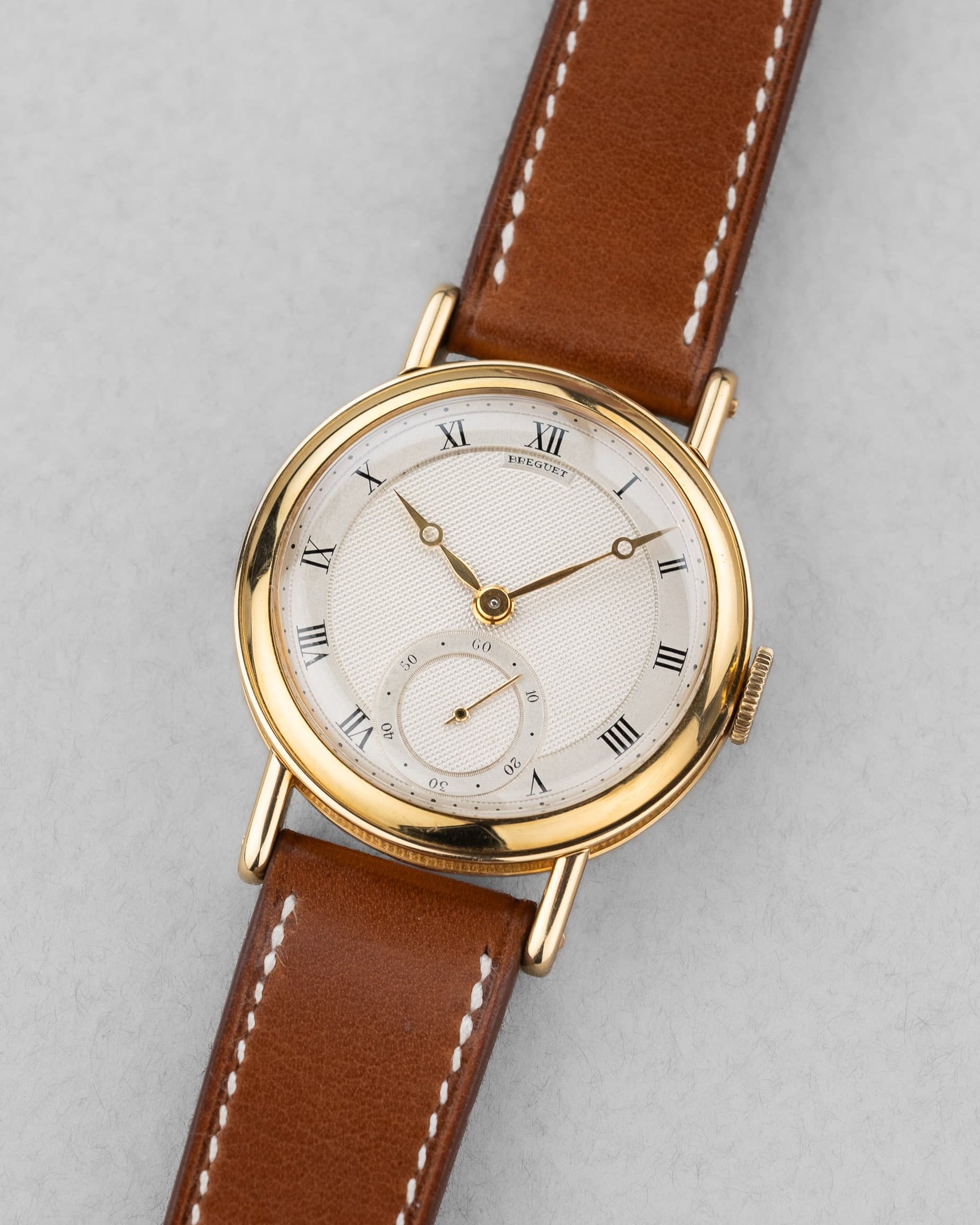 8TCB Extraordinaire Breguet « Empire » en or jaune, vendue en 1957 - Three Quarters
