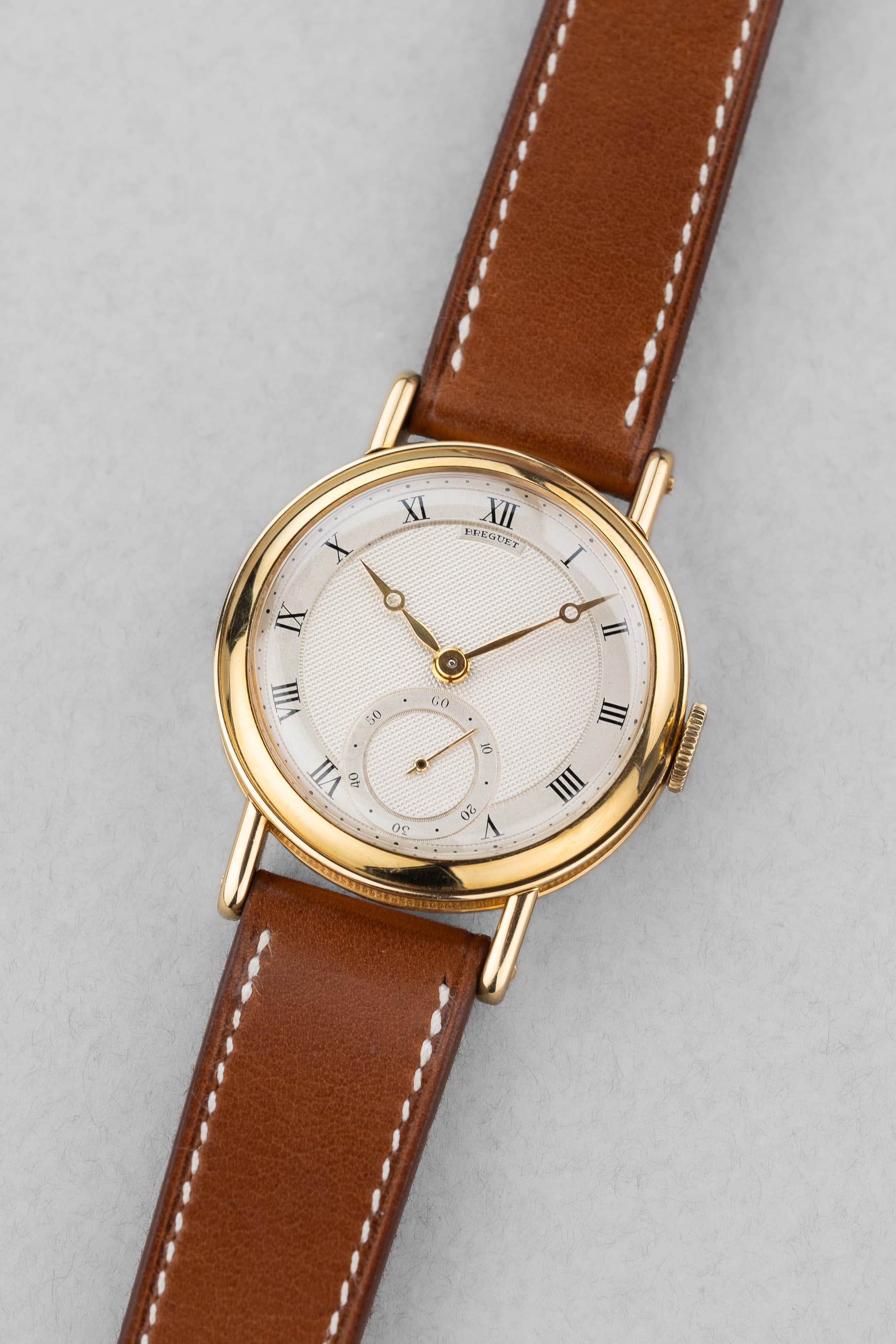 8TCB 非凡 Breguet「Empire」黃金腕錶,1957 年售出 - 四分之三視角