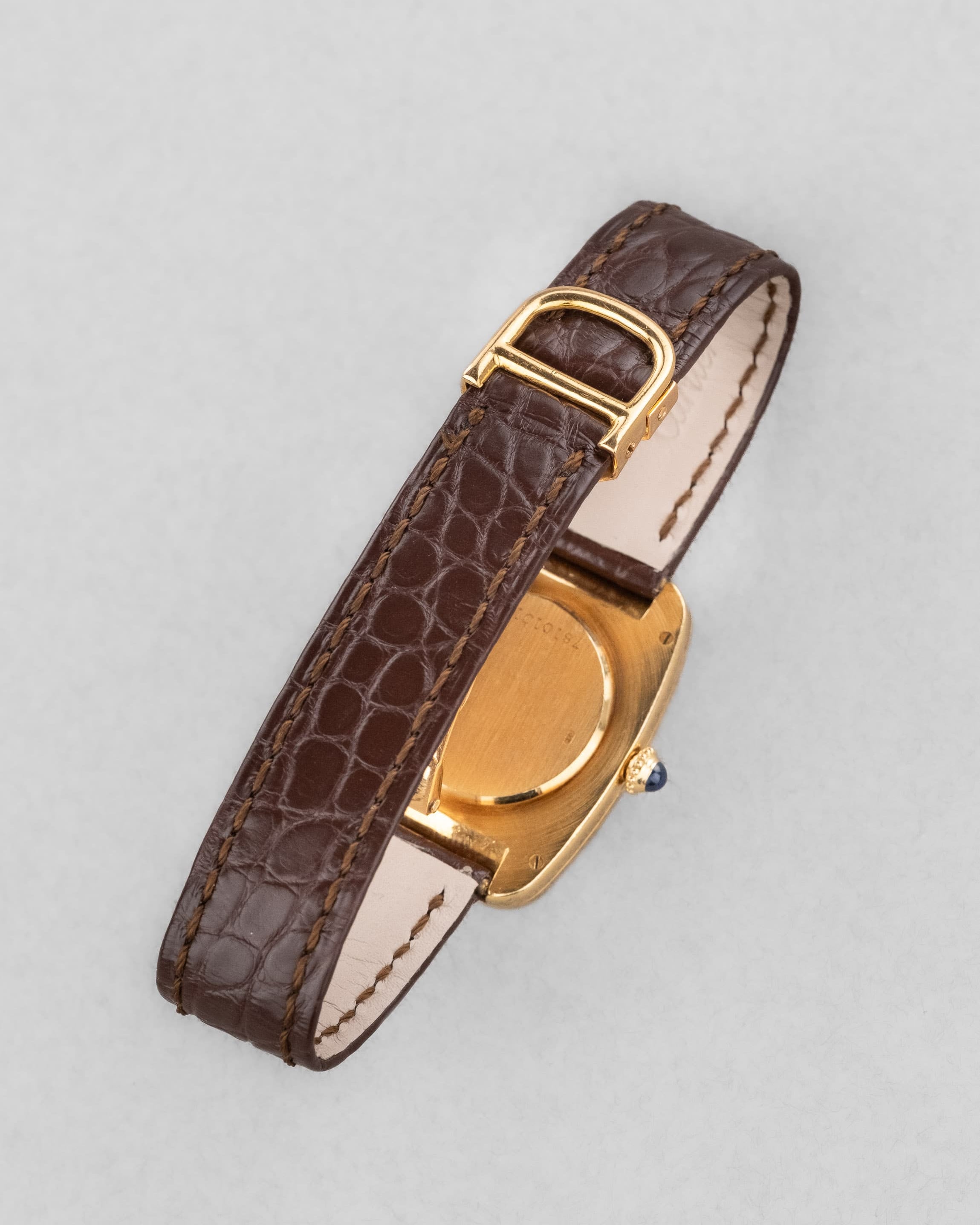 8URX Cartier « Tank Fabergé/Square Incurvée PARIS » réf. 78101 en or jaune, circa 1973 - Buckle Outside