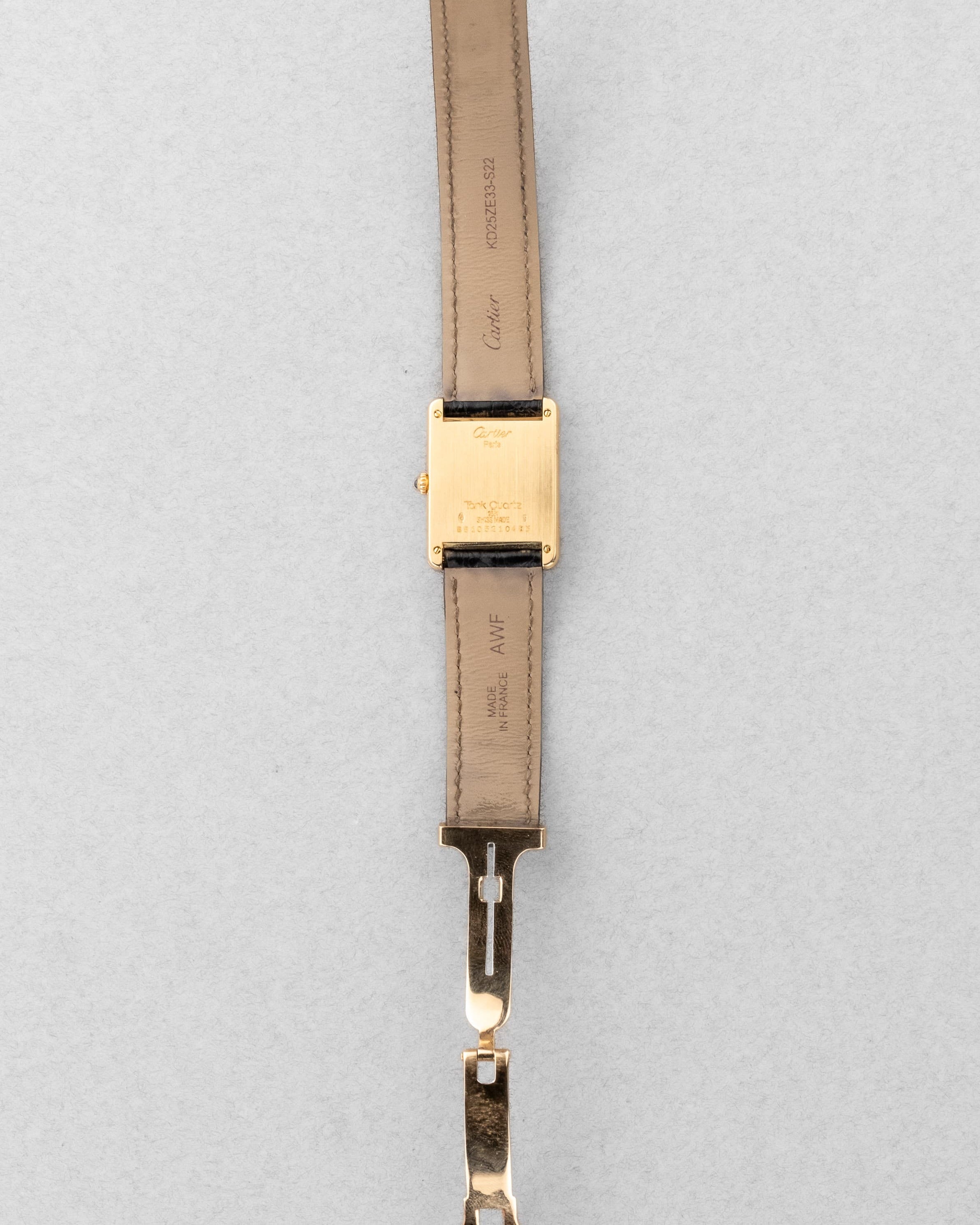 SFL7 Cartier Tank Louis réf. 88105 en or jaune, circa 1985 – Boucle déployante d'origine en or et parfait état - Overview