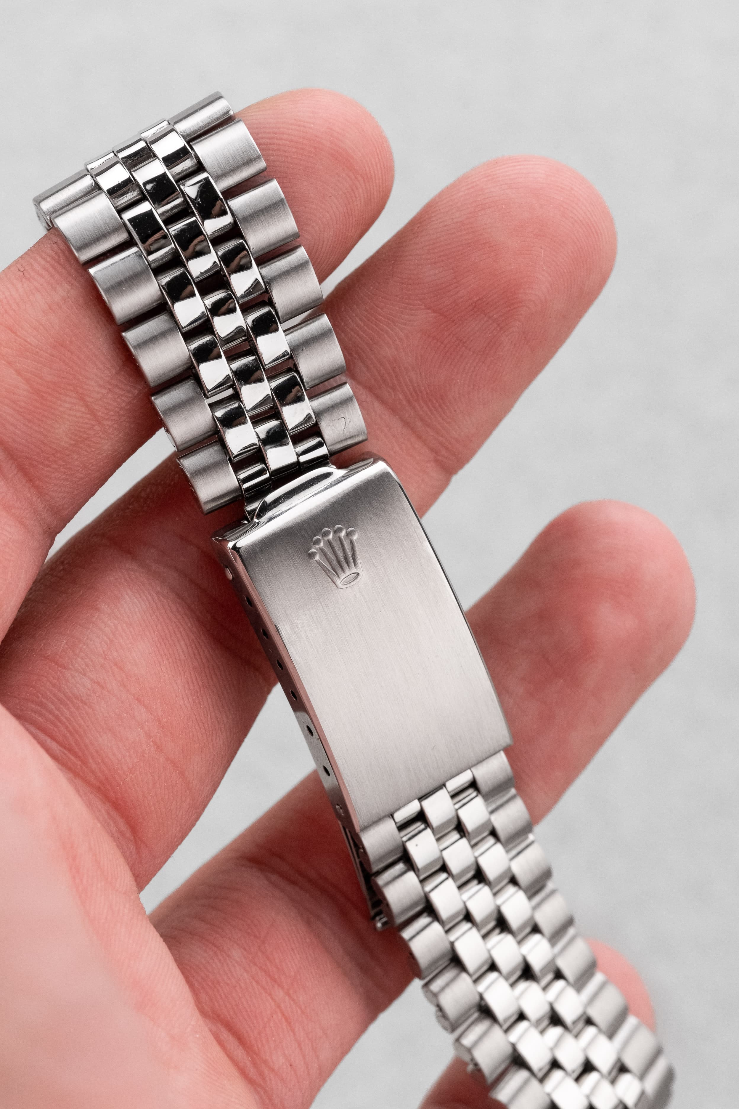 ADZN Rolex Datejust Ref. 1600 in Stahl von 1975 – „Silver“-Zifferblatt - Schließe außen