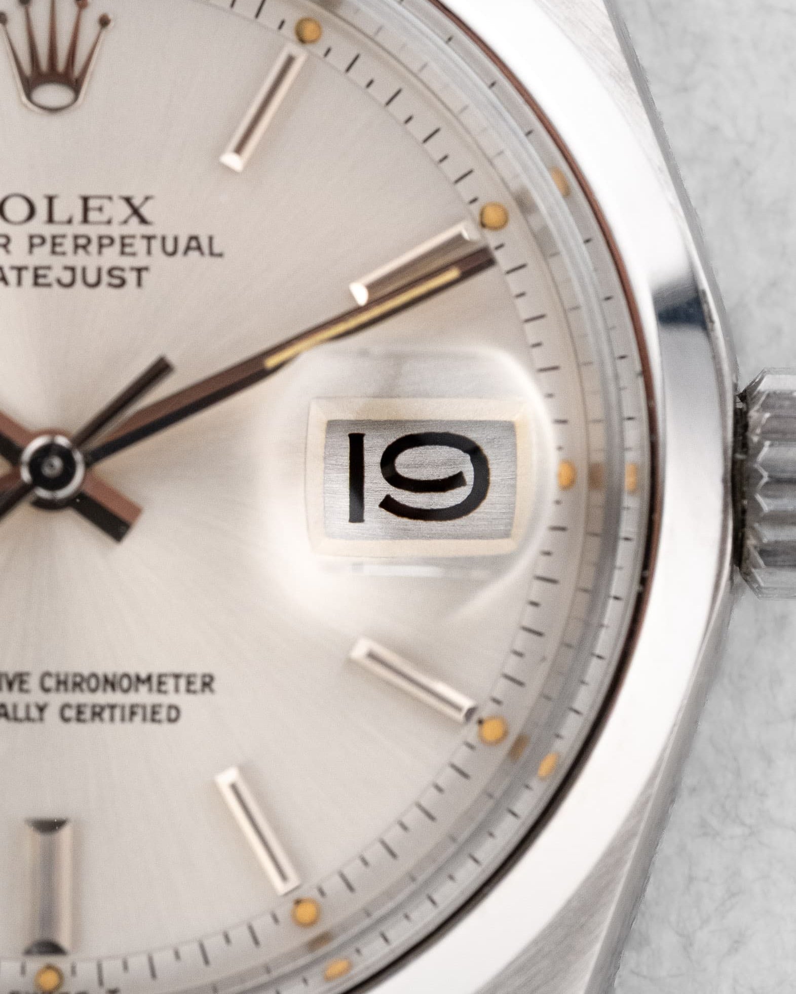 ADZN Rolex Datejust Ref. 1600 in Stahl von 1975 – „Silver“-Zifferblatt - Detail