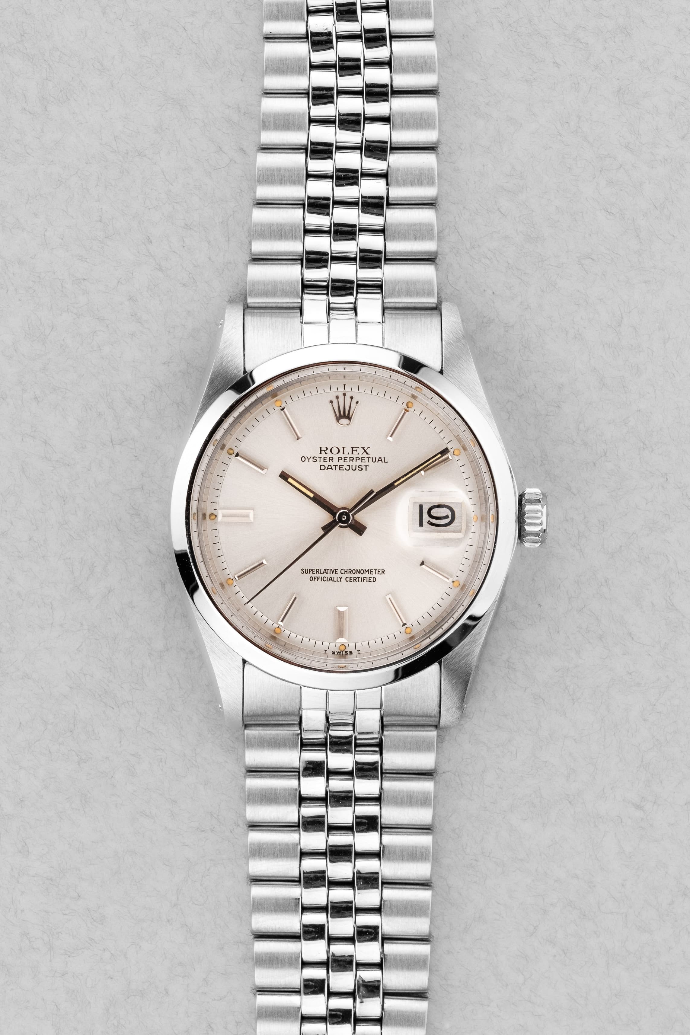 ADZN Rolex Datejust Ref. 1600 in Stahl von 1975 – „Silver“-Zifferblatt - Vorderseite