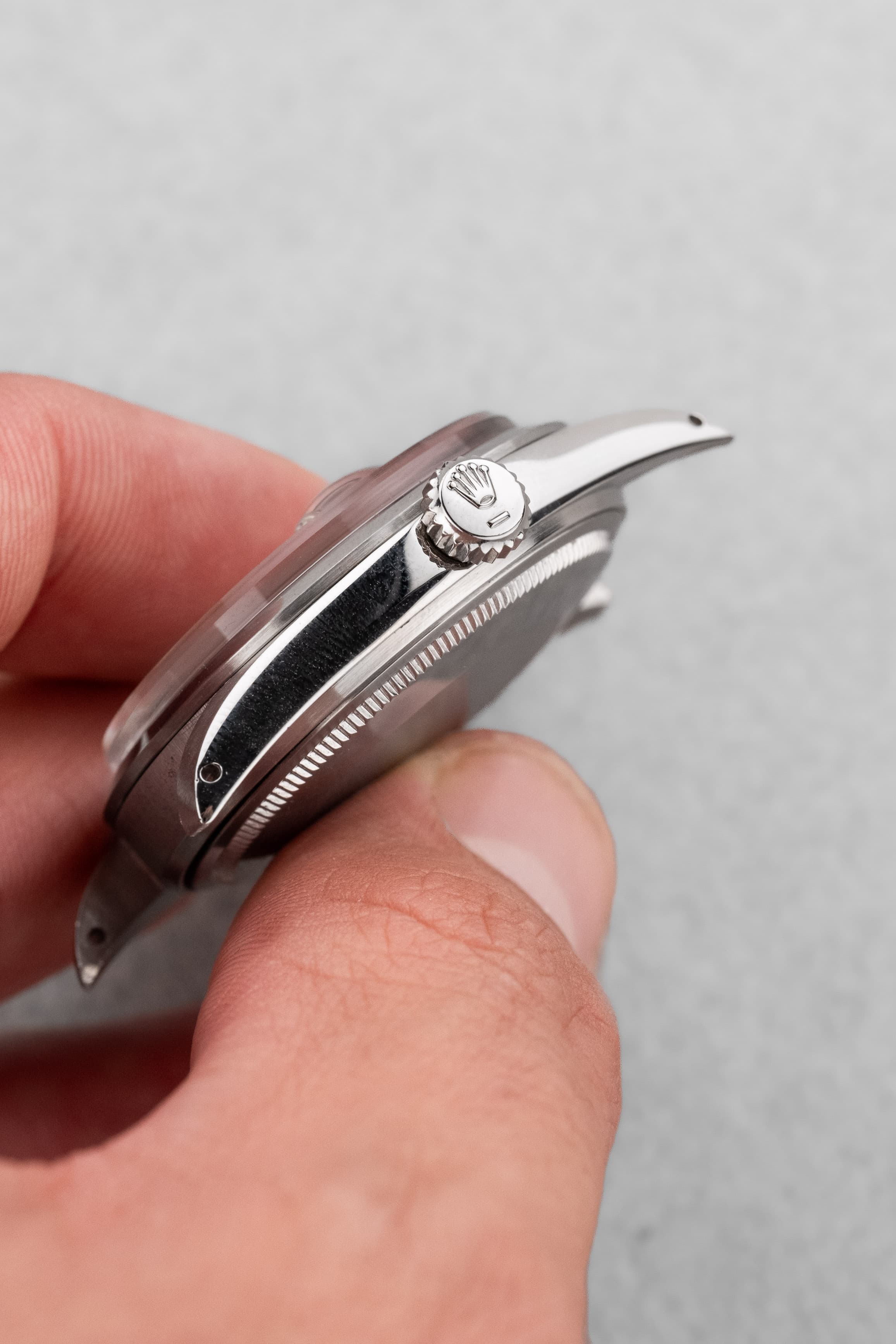 ADZN Rolex Datejust réf. 1600 en acier de 1975 – Cadran « Silver » - Right side