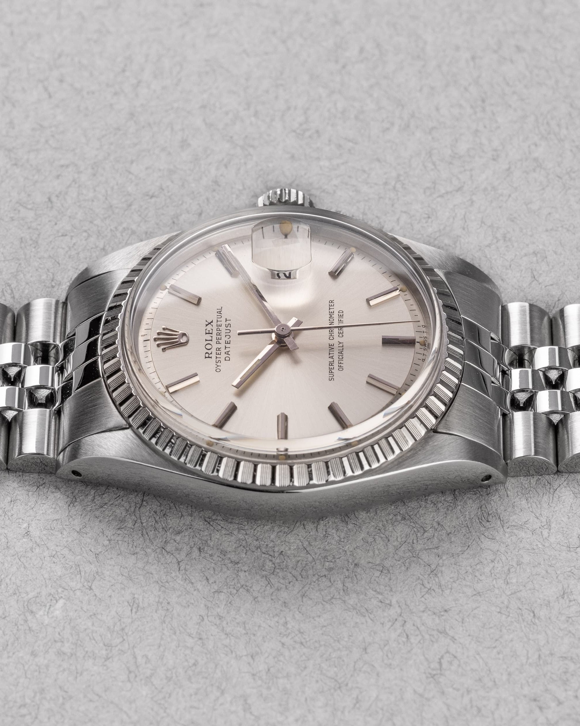 AT4P Rolex Datejust 1603 « Sigma » Silver de 1975 - Left side