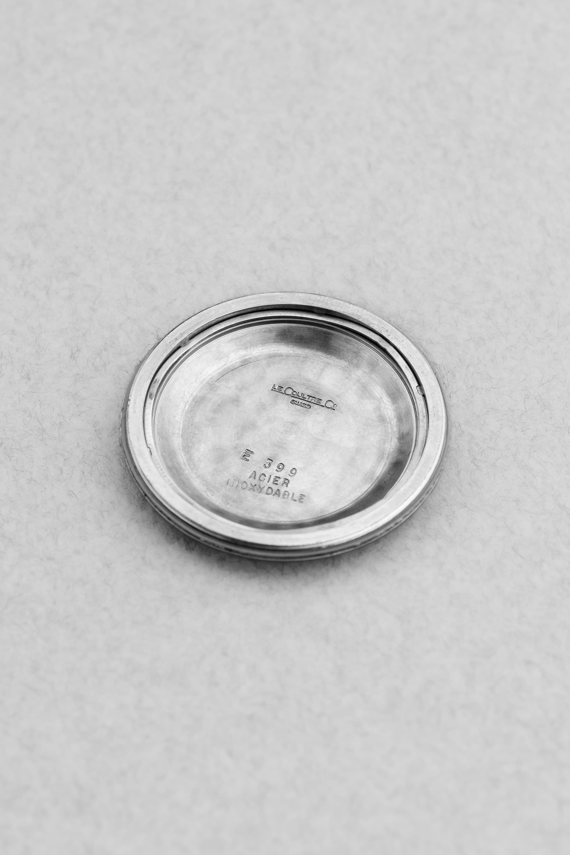 AY2Y-Yu Exceptionnelle Jaeger-LeCoultre Chronomètre Geomatic E399 en acier, circa 1962 – Jamais polie - Inside case back