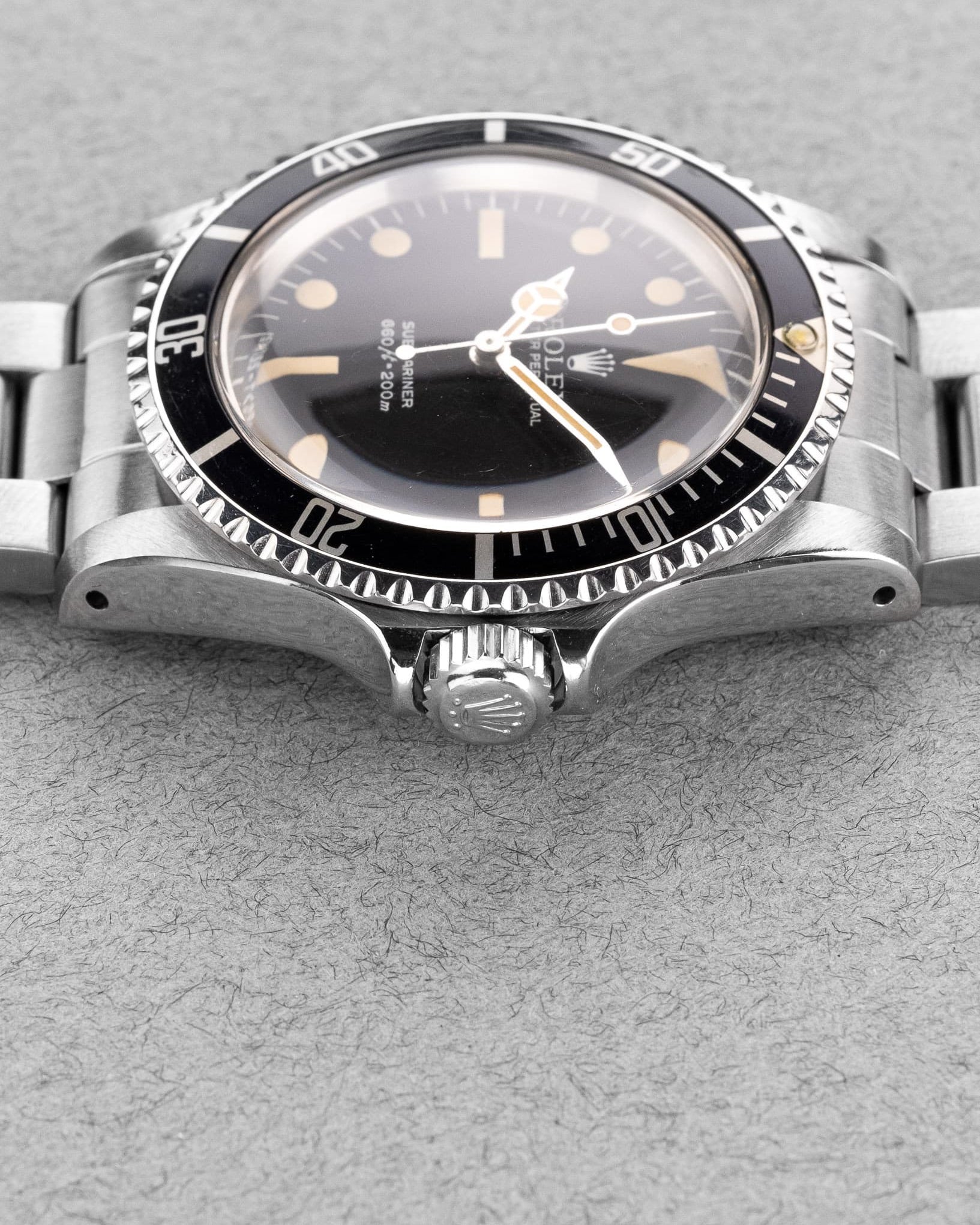 BHYE Exceptionnelle Rolex Submariner 5513 « Maxi Mark 3 » de 1979 - Right side