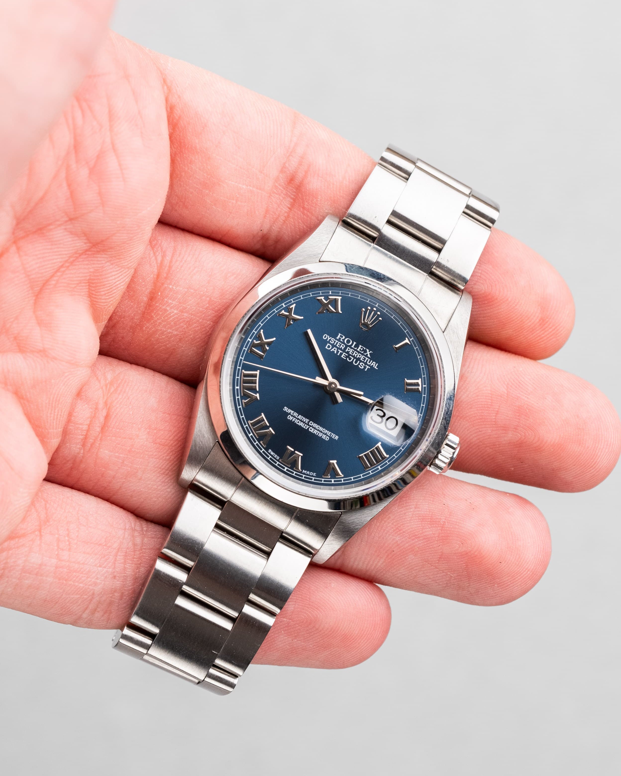 BZFY Rolex Datejust 16200 Bleue de 2002 – Full Set - Lifestyle