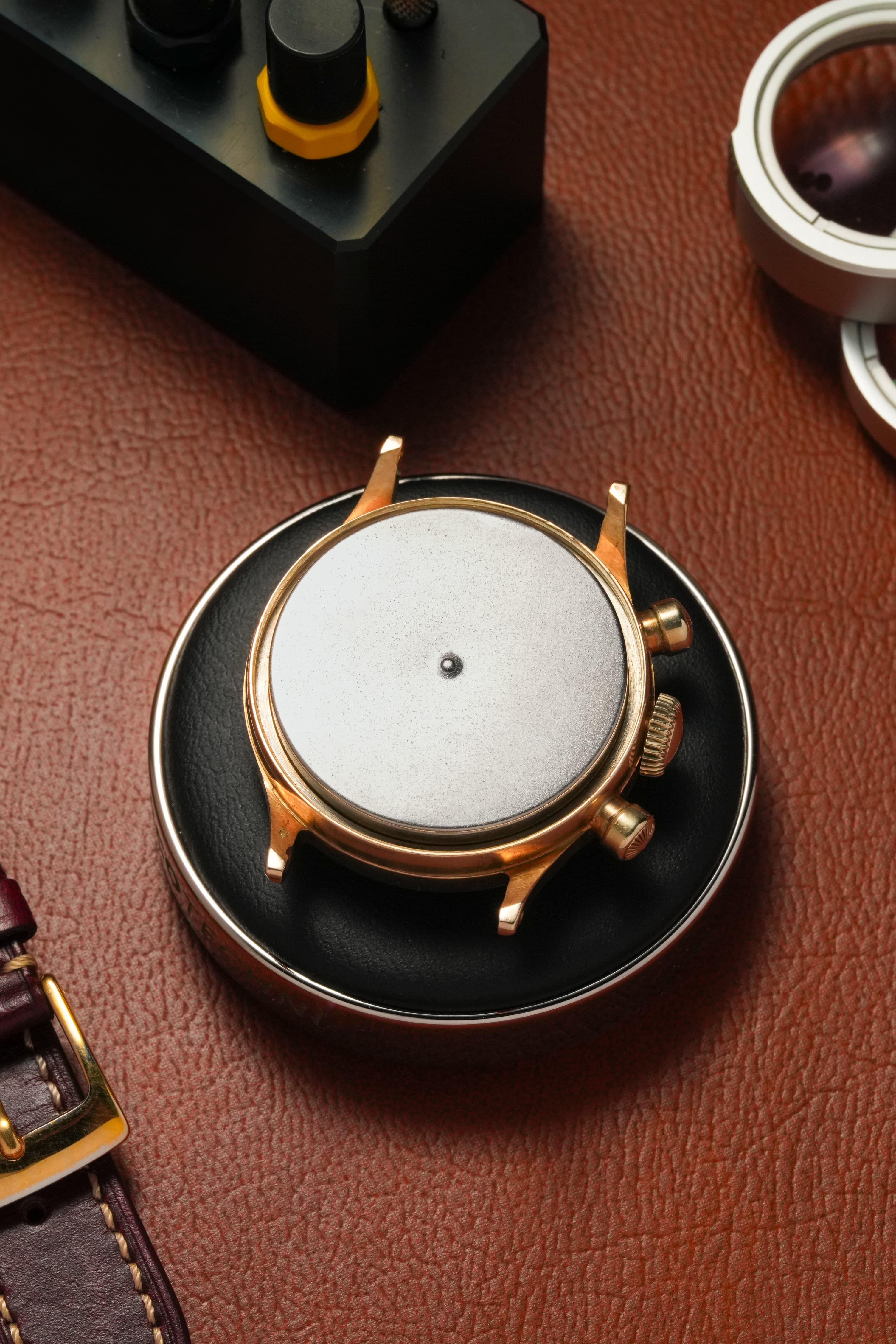 C9AB 極めて稀少なMido Multi-Centerchrono 14金無垢製、1945年頃 - 背面