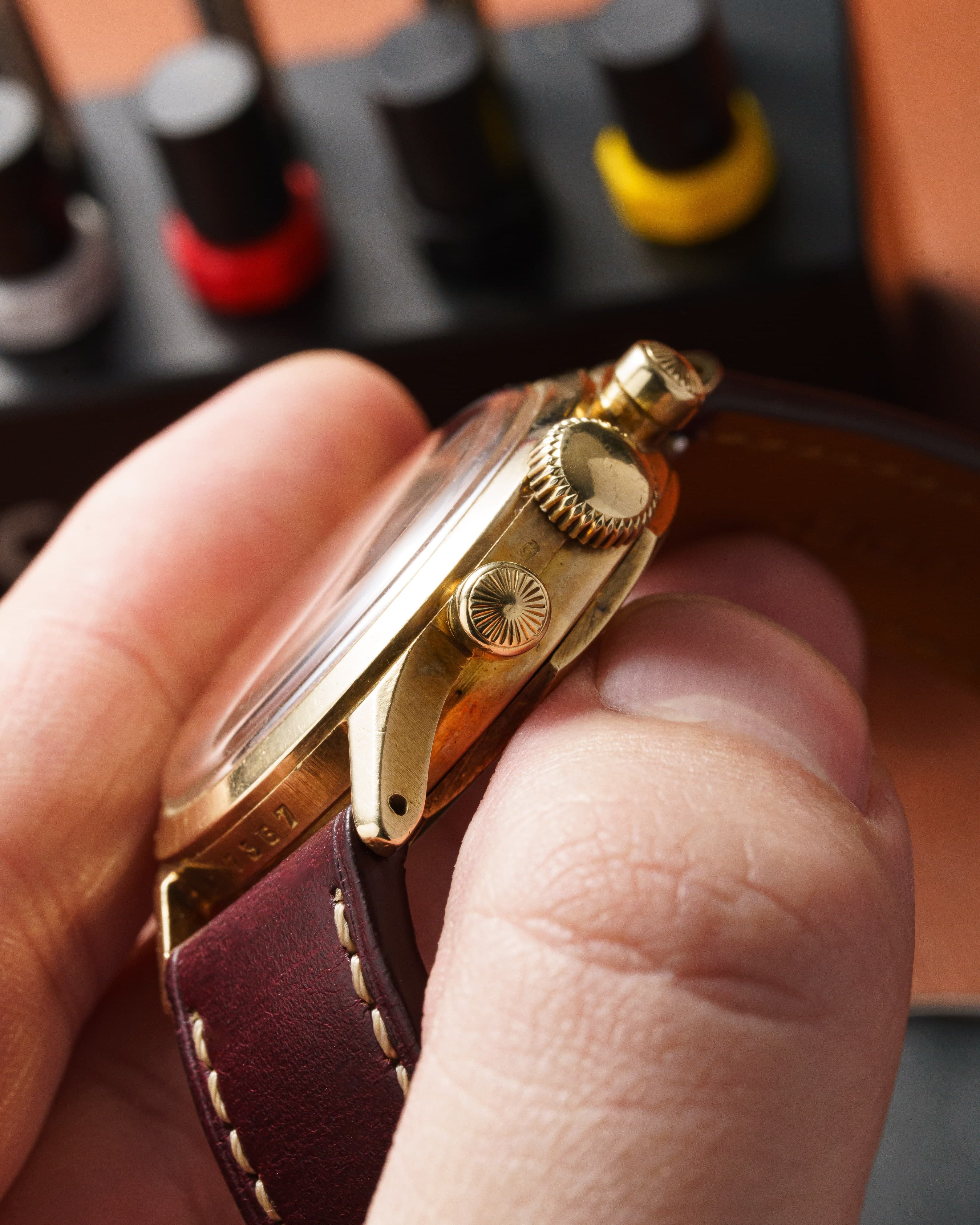 C9AB Rarissime Mido Multi-Centerchrono en or massif 14 carats, circa 1945 - Feature