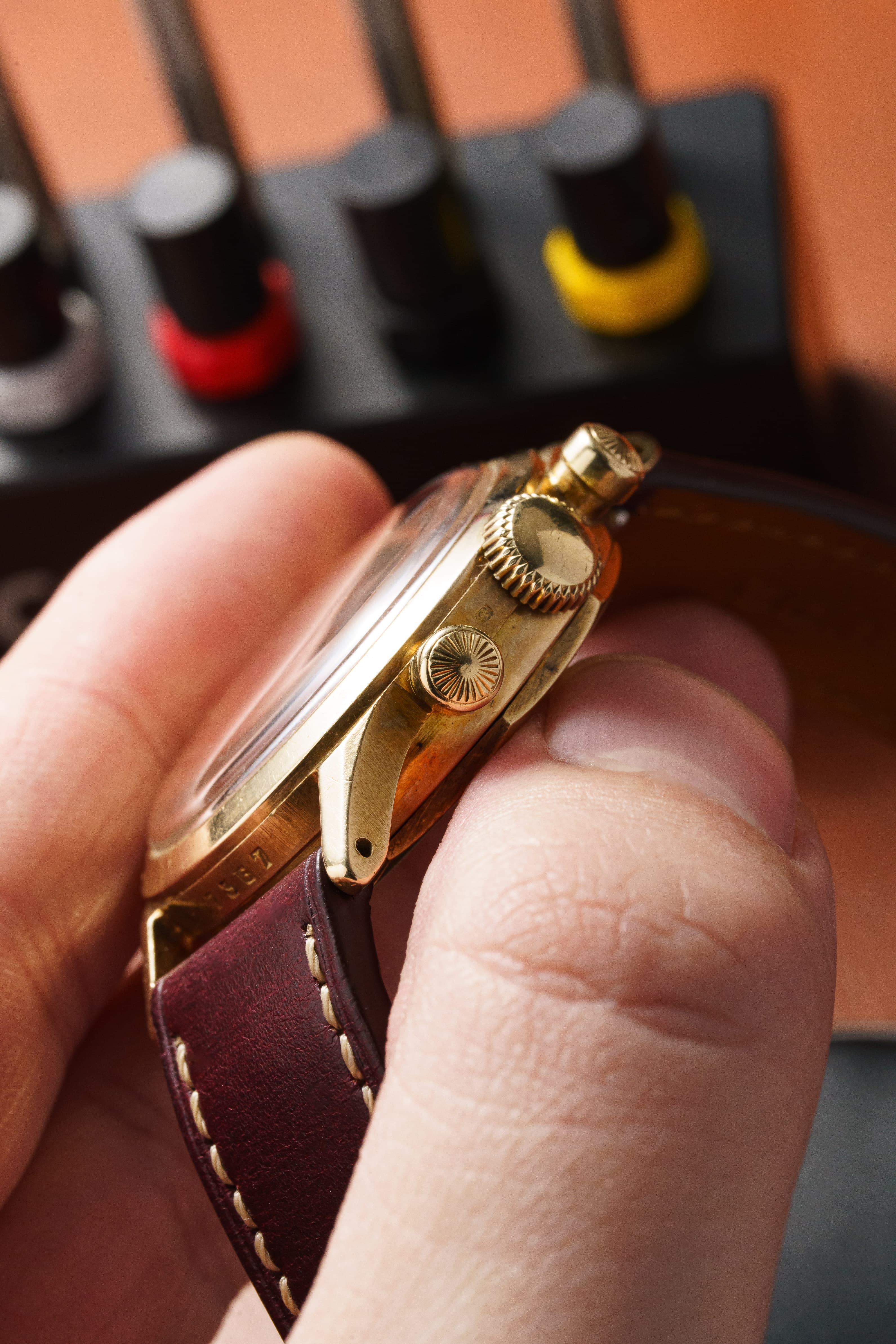 C9AB 極めて稀少なMido Multi-Centerchrono 14金無垢製、1945年頃 - ディテール