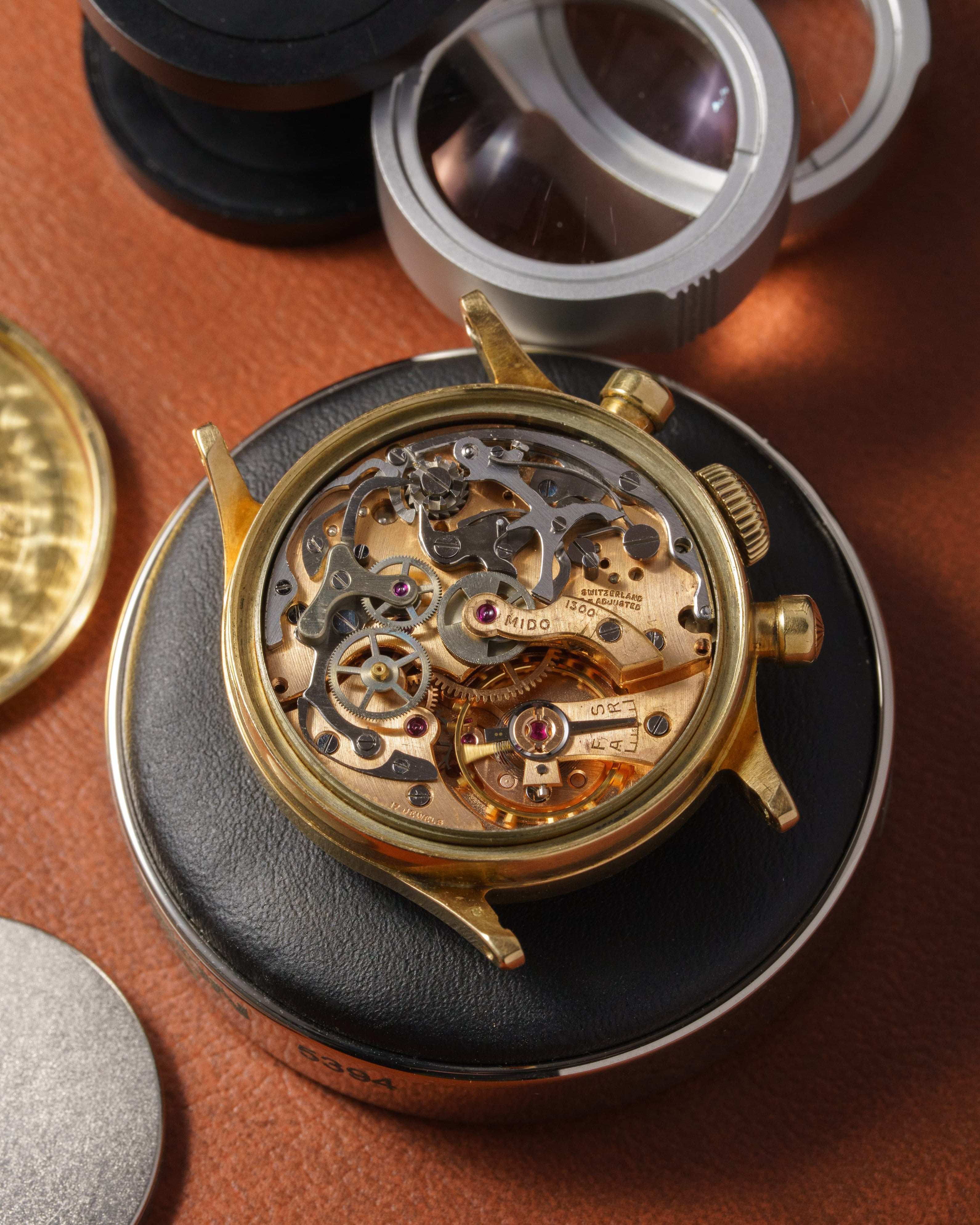 C9AB Rarissime Mido Multi-Centerchrono en or massif 14 carats, circa 1945 - Movement