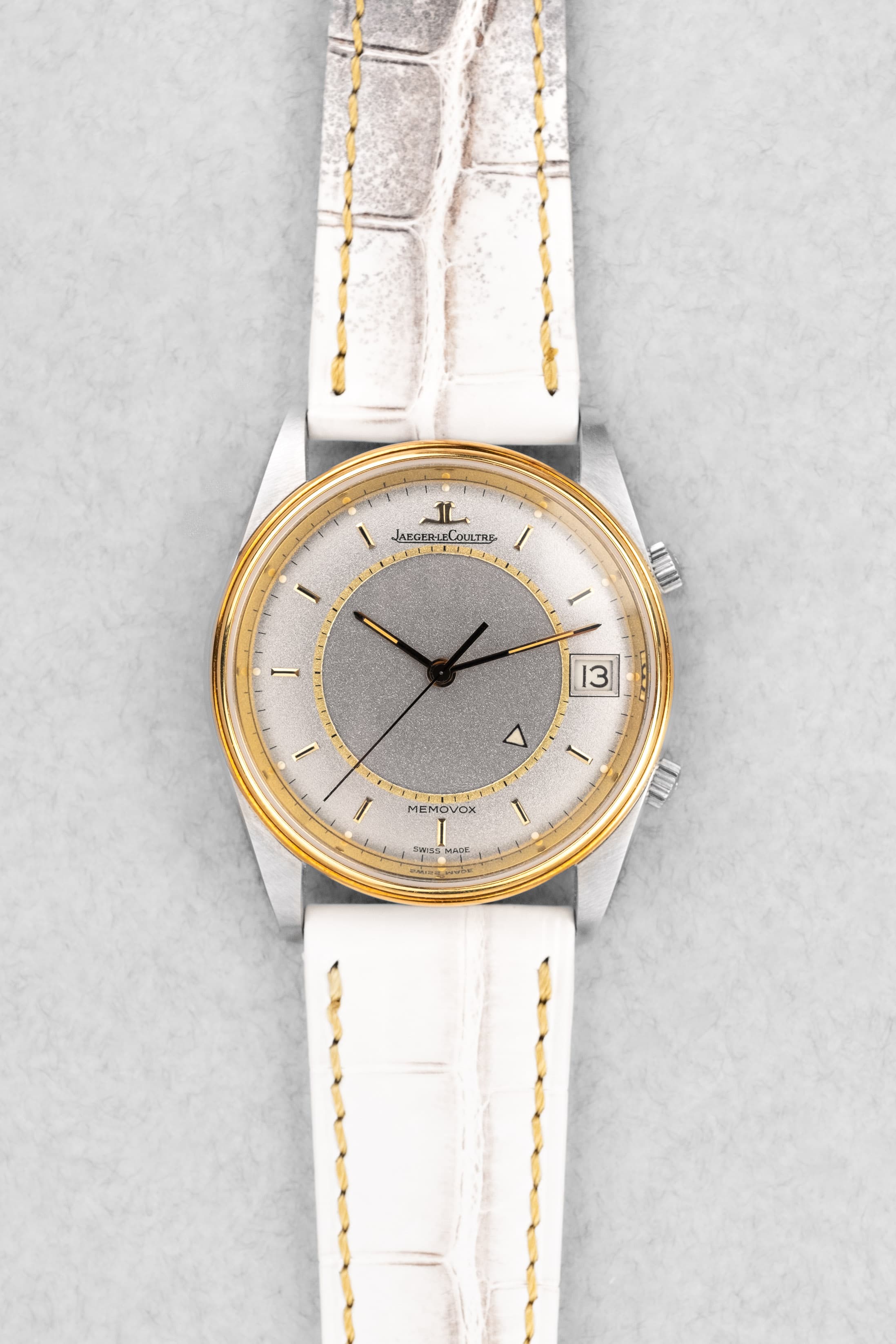 CDVP Jaeger-LeCoultre Memovox Édition Spéciale à 300 ex. « Jubilé 150 Ans » de 1983, réf. 141.012.5 – Neuve de stock - Front