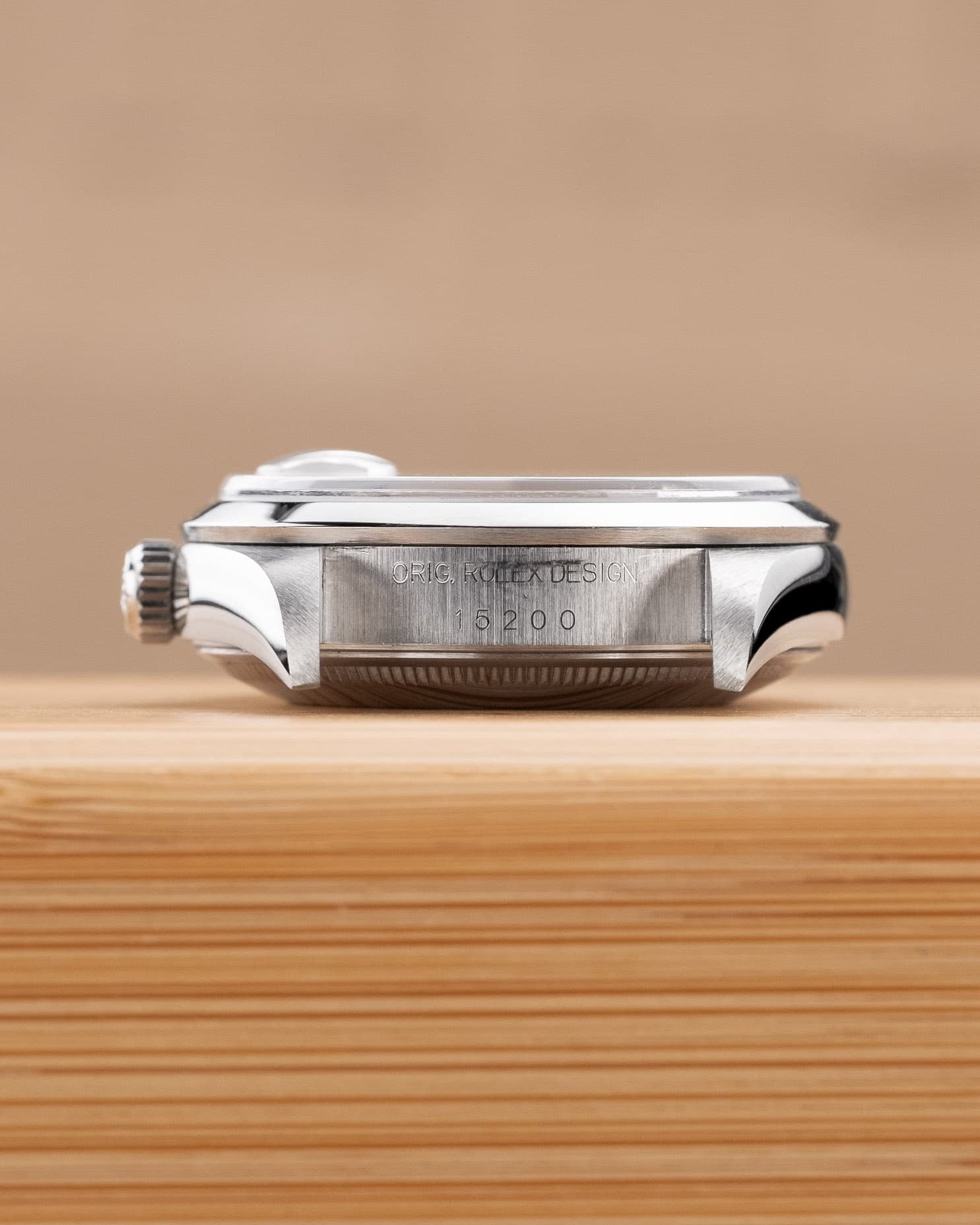 CYNX-PL Rolex Oyster Perpetual Date 15200 de 1995-1996 – Cadran bleu - Lugs - Reference