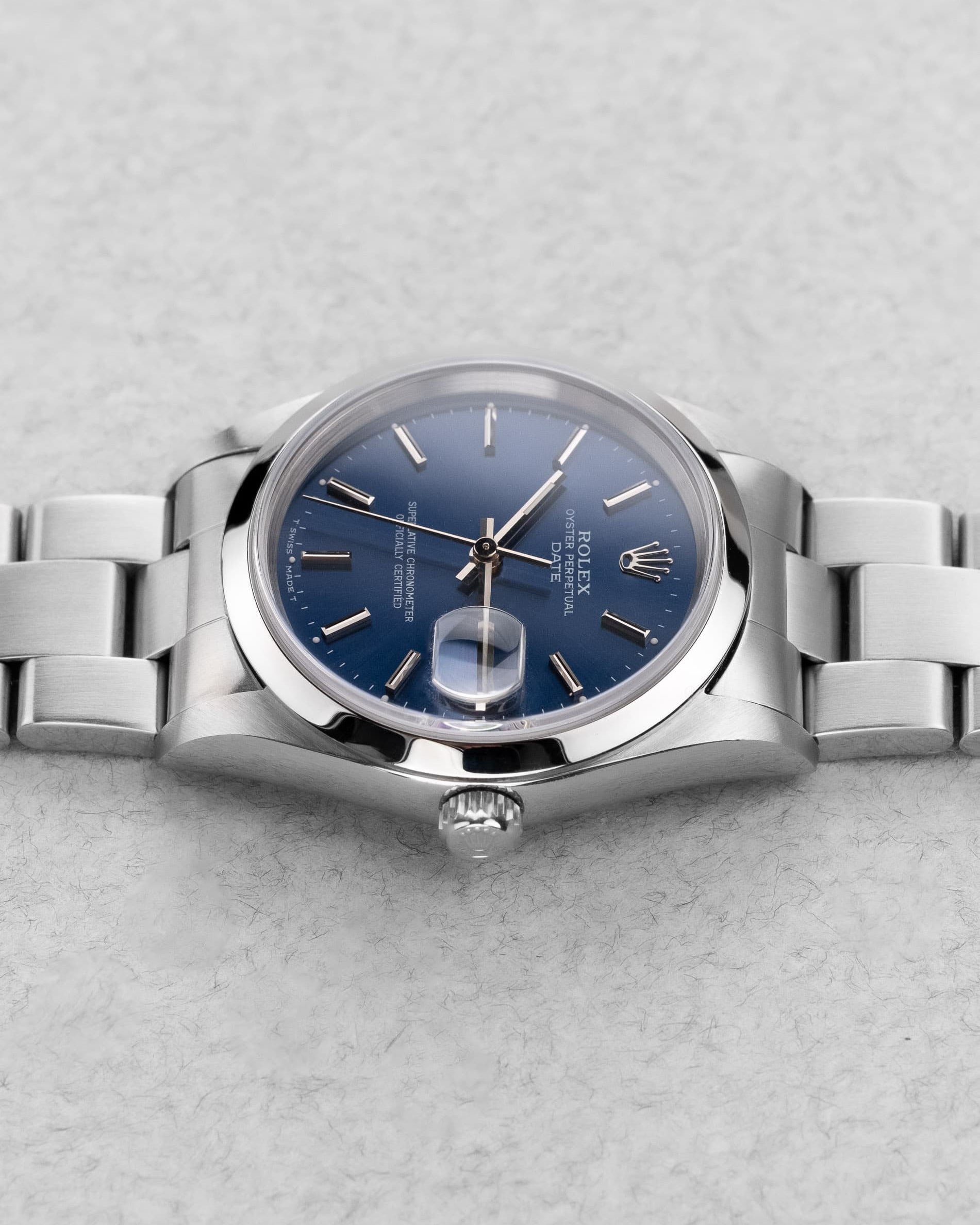 CYNX-q0 Rolex Oyster Perpetual Date 15200 de 1995-1996 – Cadran bleu - Right side